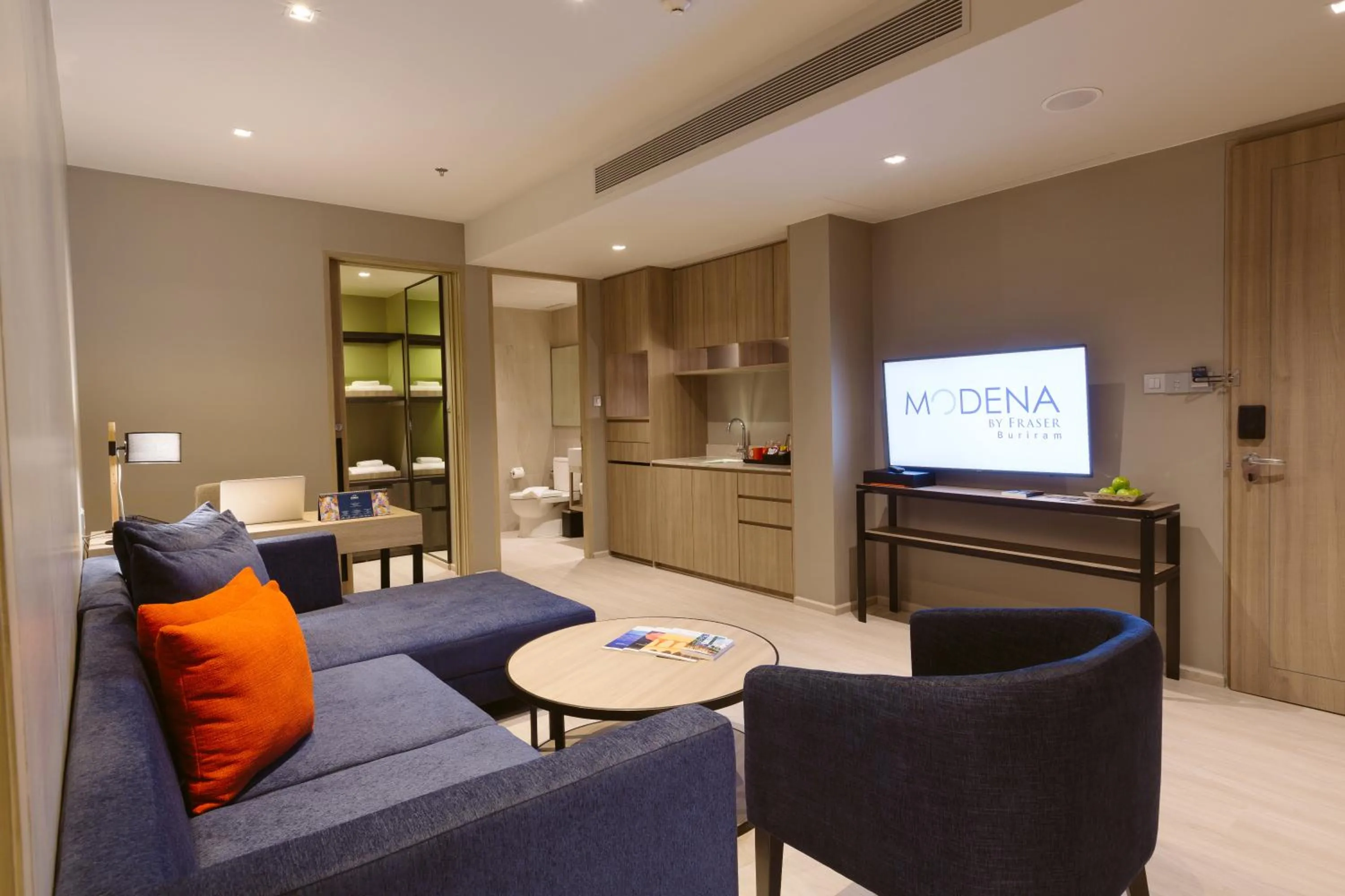 Living room in Modena by Fraser Buriram