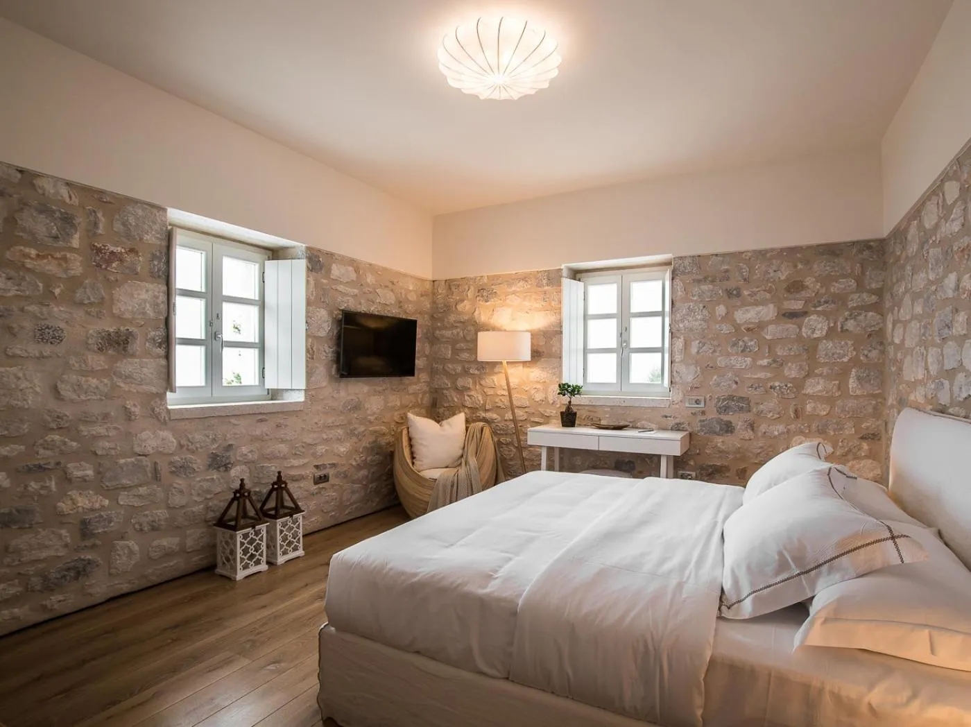 Bed in BASSA MAINA Villas & Suites