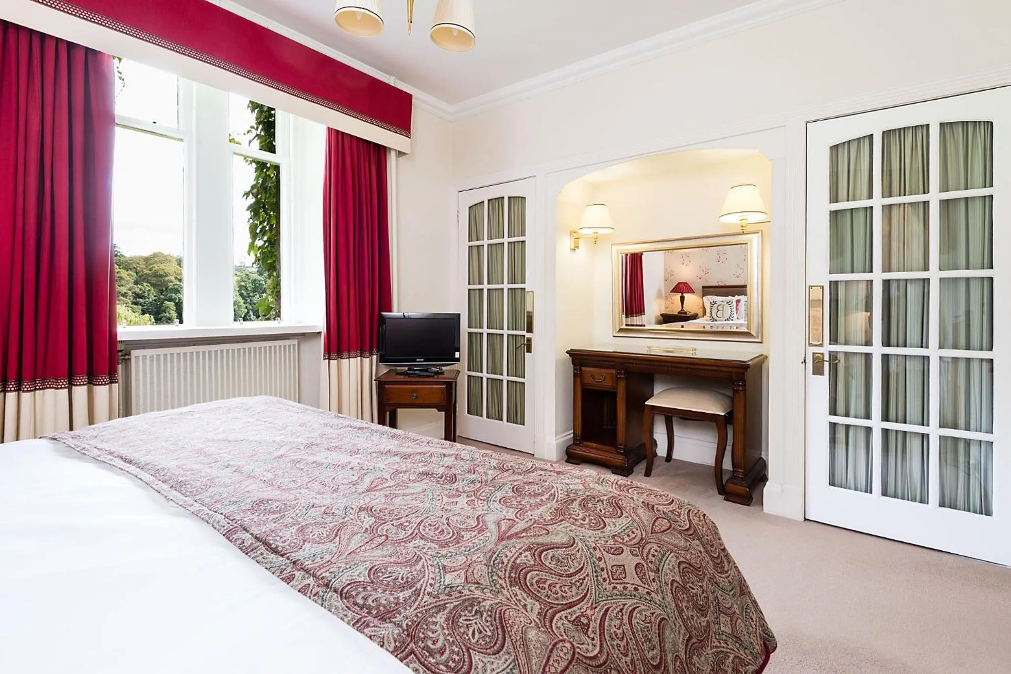 Bedroom, Bed in Ballathie House Hotel