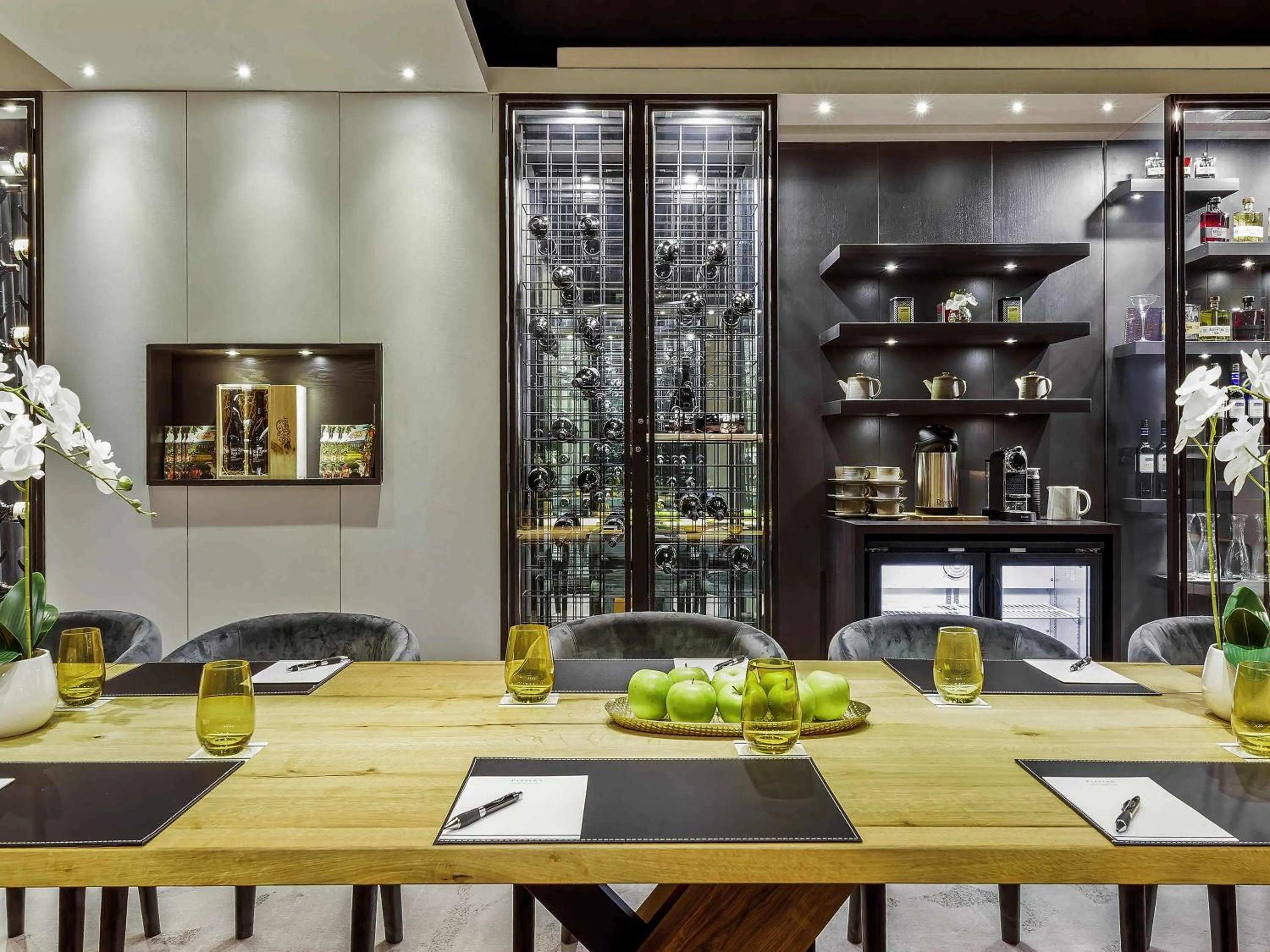 Meeting/conference room in Peppers Waymouth Hotel