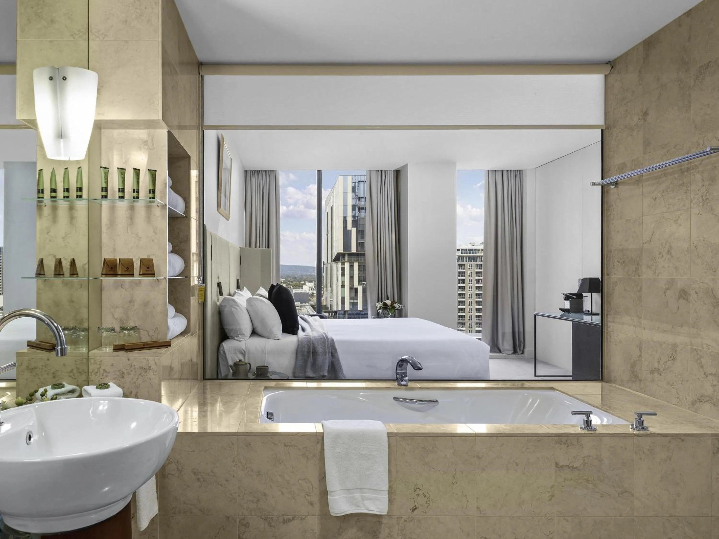 Bedroom, Bed in Peppers Waymouth Hotel