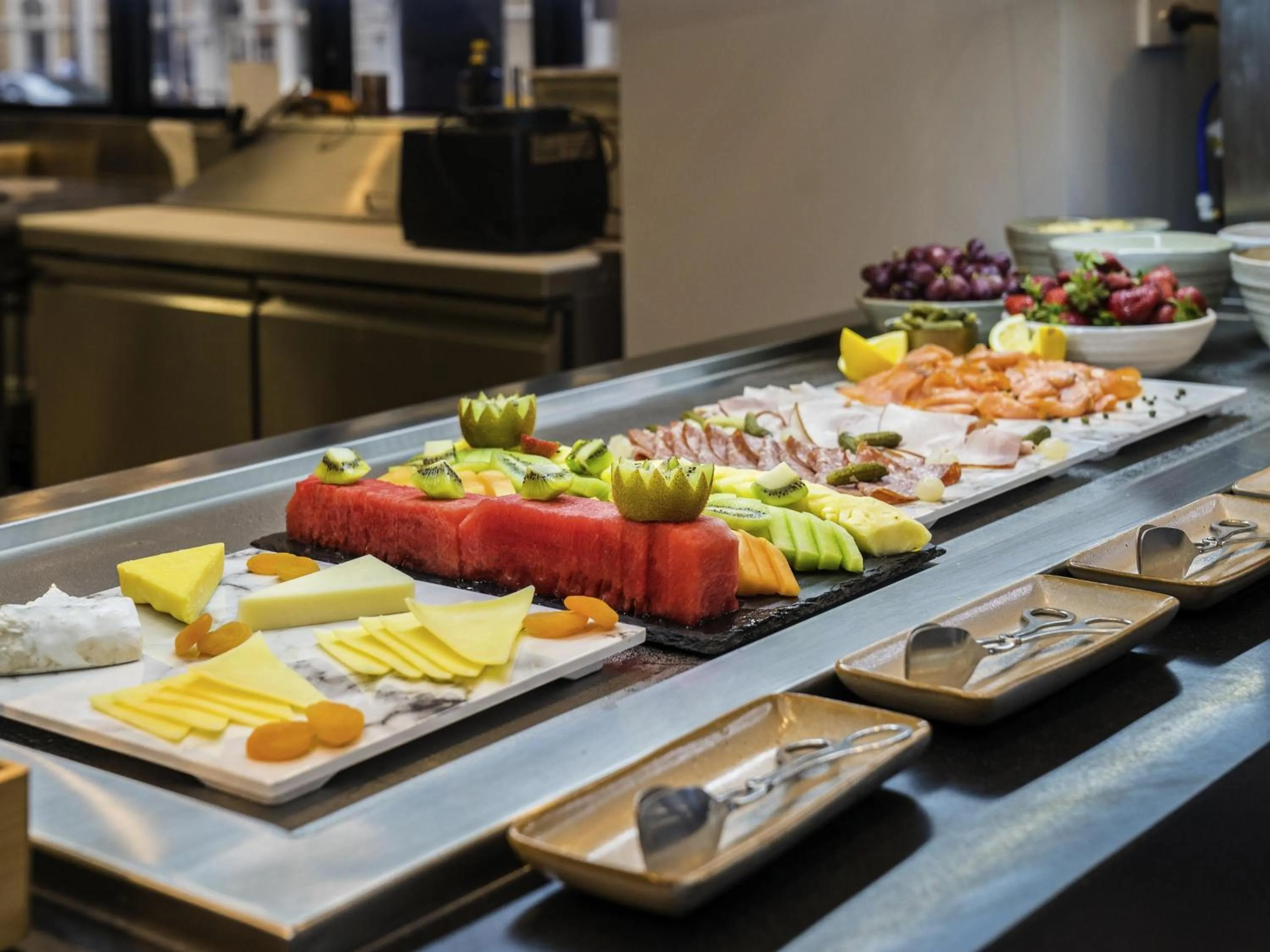 Breakfast in Peppers Waymouth Hotel