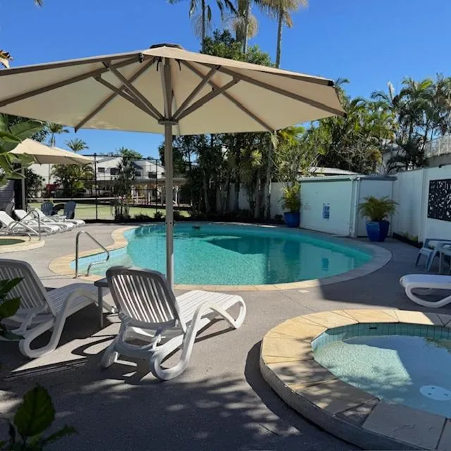 Swimming pool in Noosa Keys Apartments