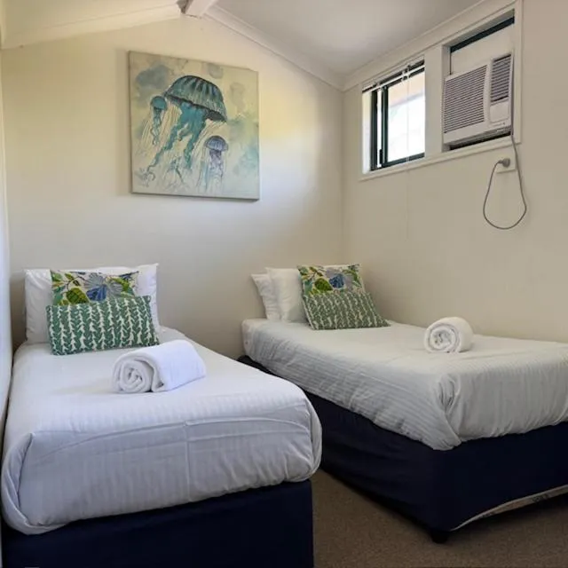 Bed in Noosa Keys Apartments