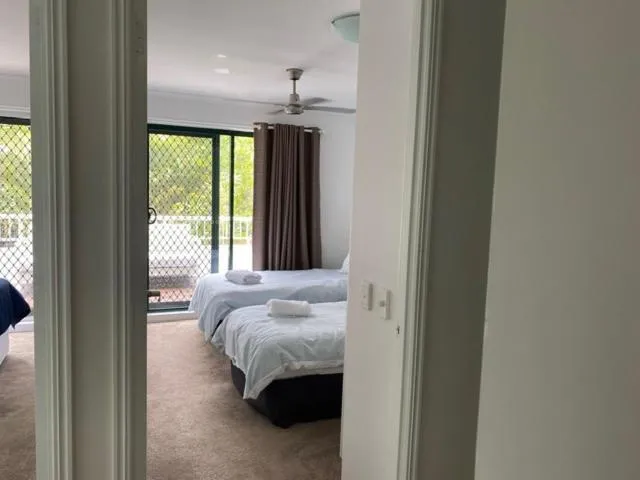 Bed in Noosa Keys Apartments