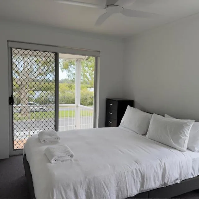 Bed in Noosa Keys Apartments
