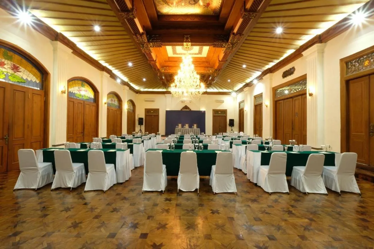 Meeting/conference room in Kusuma Sahid Prince Hotel Solo