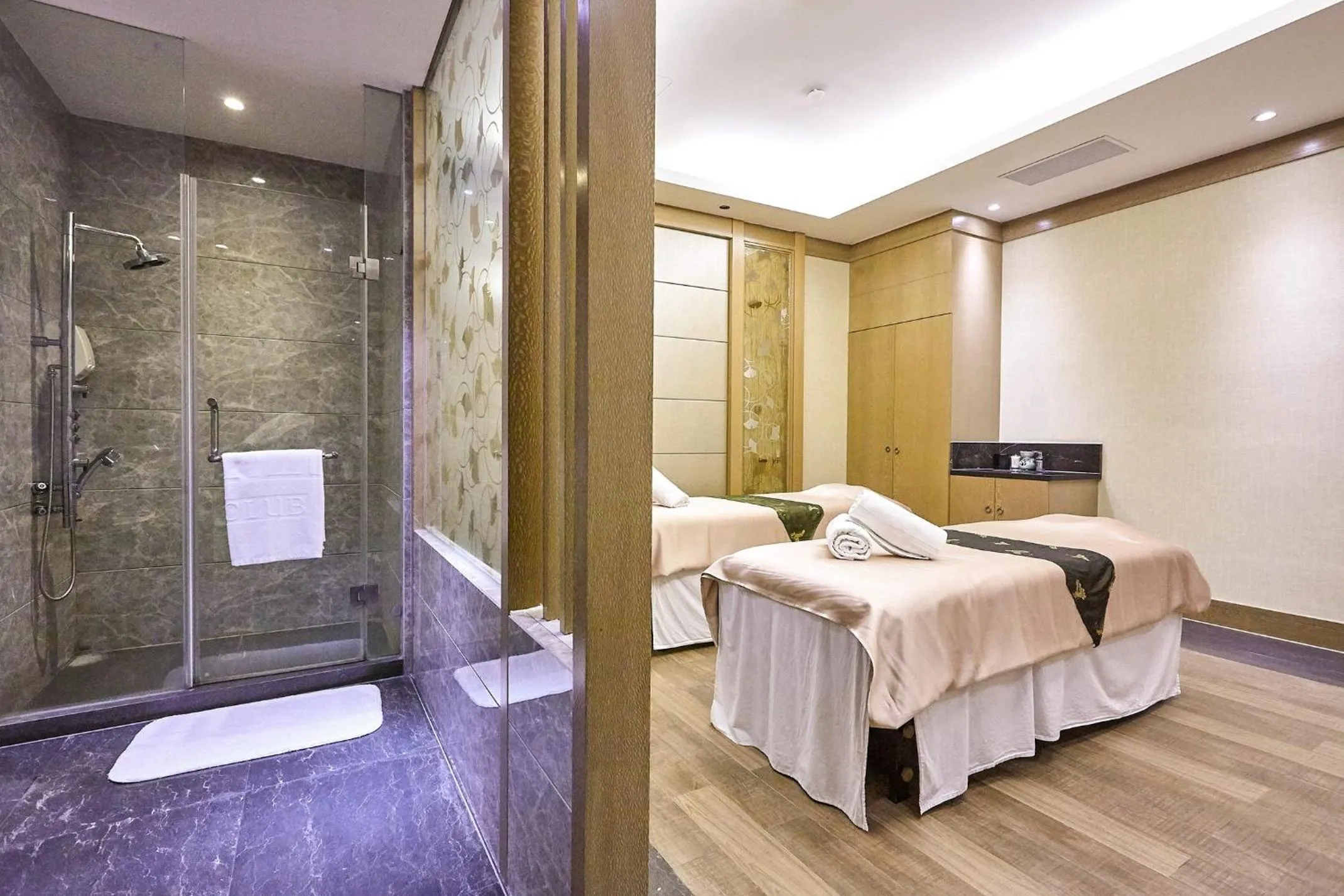 Massage, Bed in Suzhou Tongli Lake View Hotel