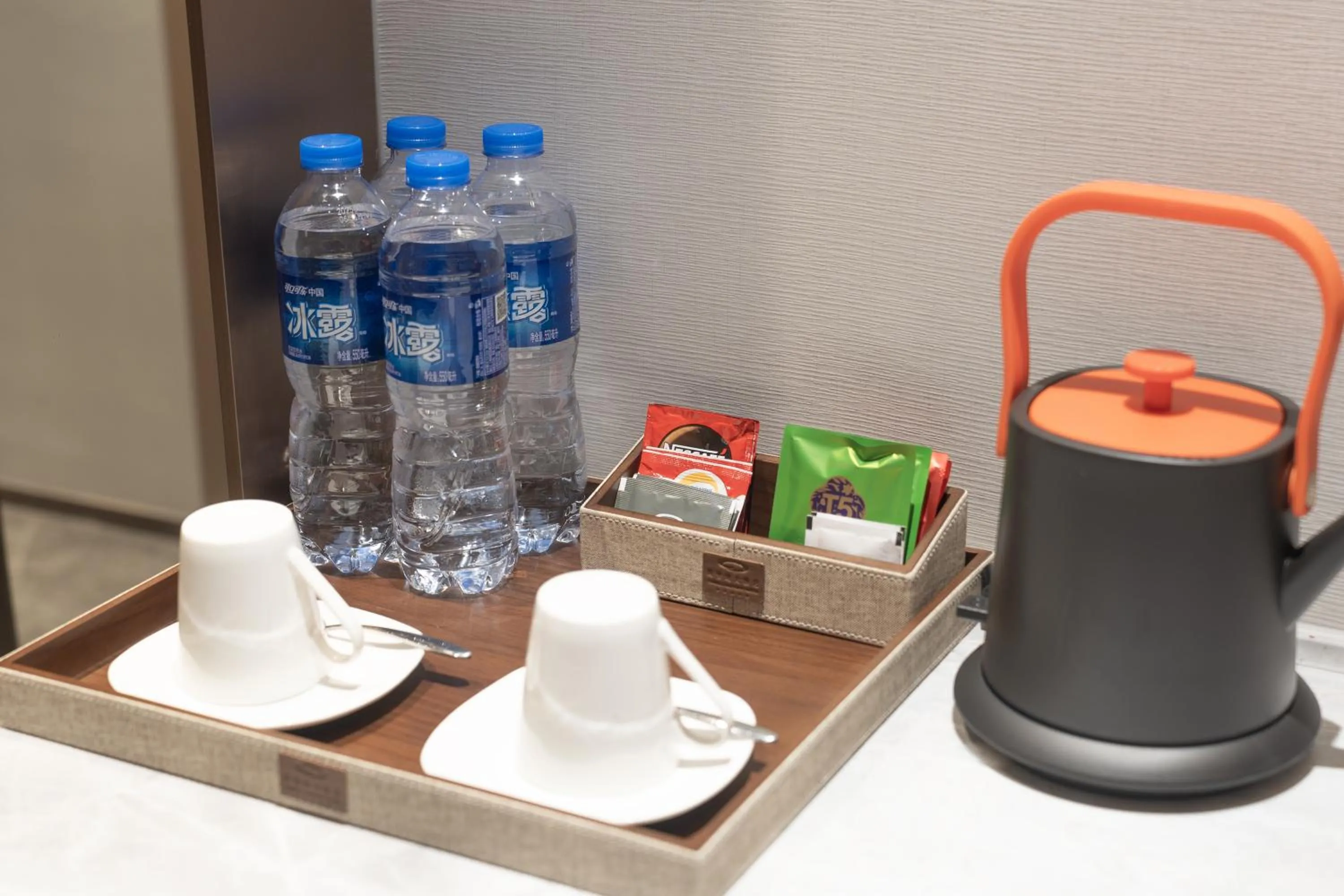 Coffee/tea facilities in Suzhou Tongli Lake View Hotel