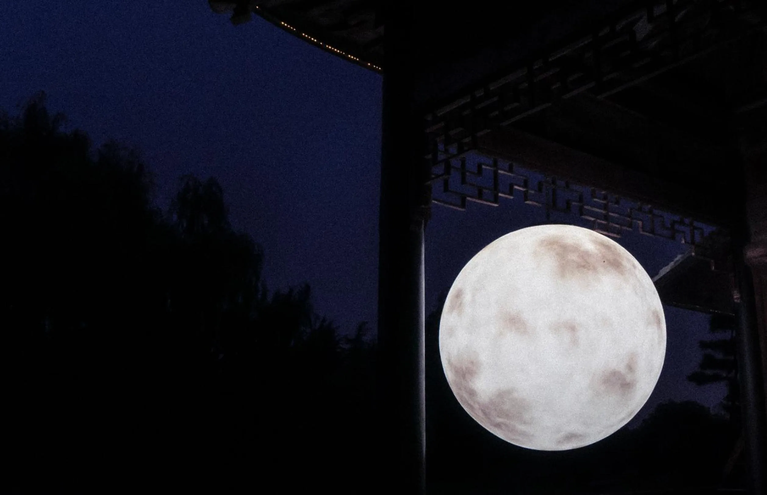 Night in Suzhou Tongli Lake View Hotel