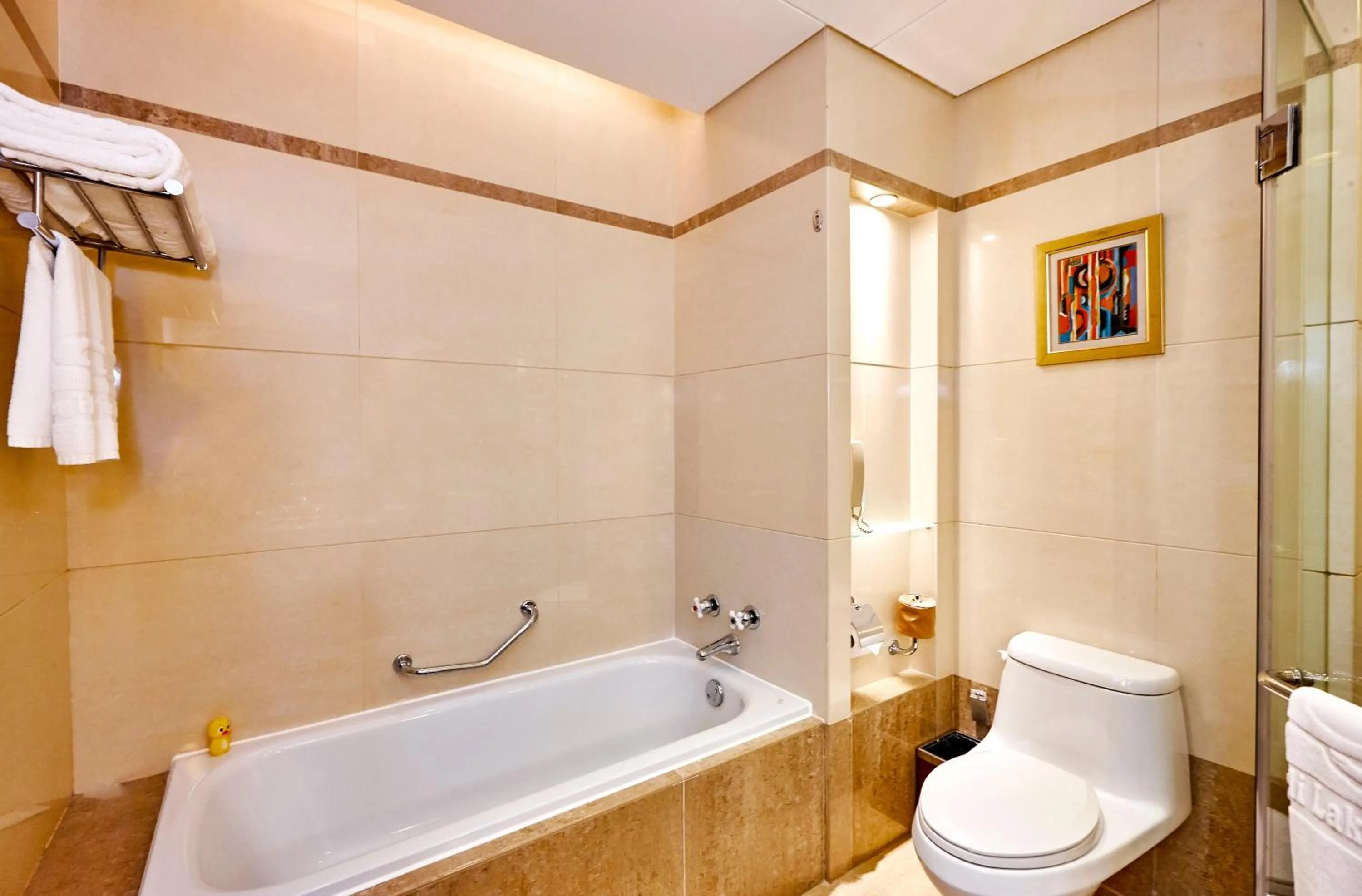 Toilet in Suzhou Tongli Lake View Hotel