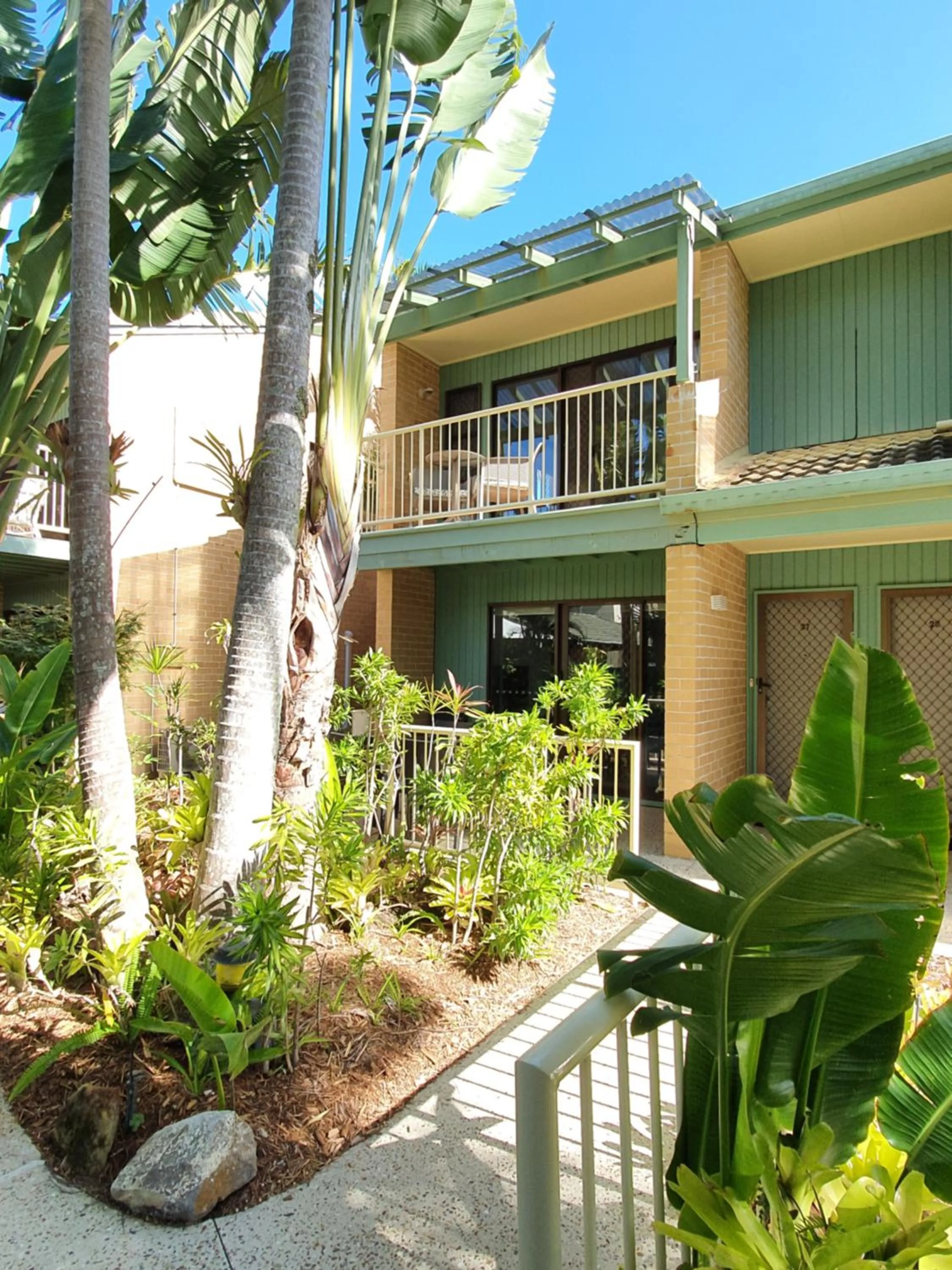 Property building in Noosa Village River Resort