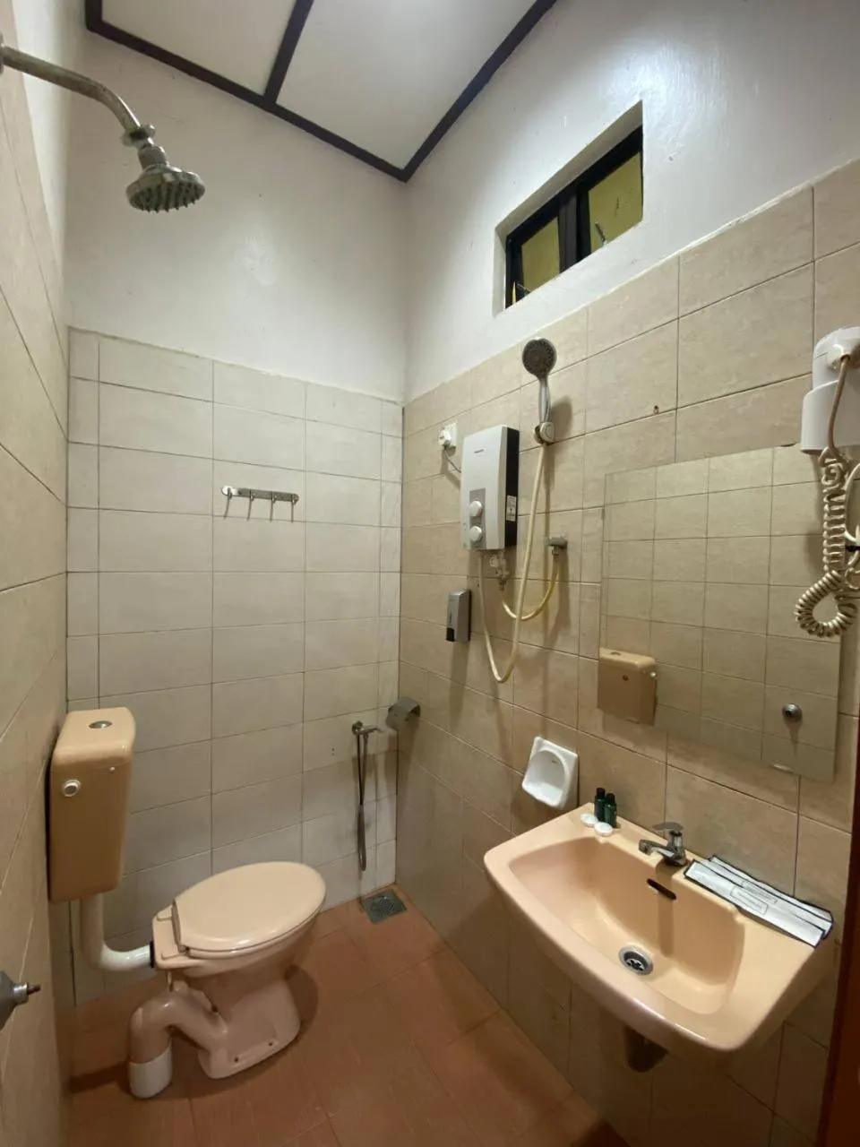 Pandan Laut Beach Resort