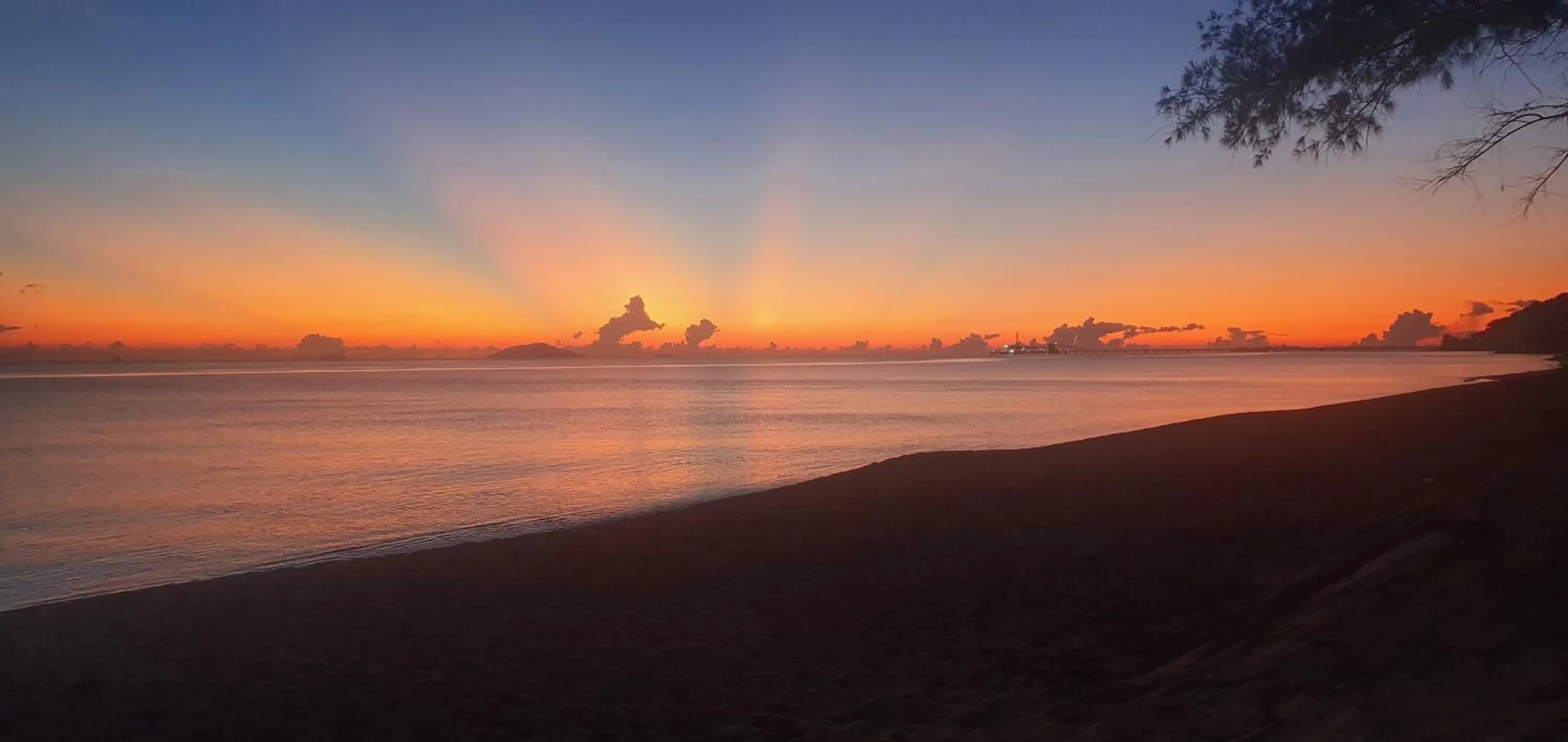 Pandan Laut Beach Resort