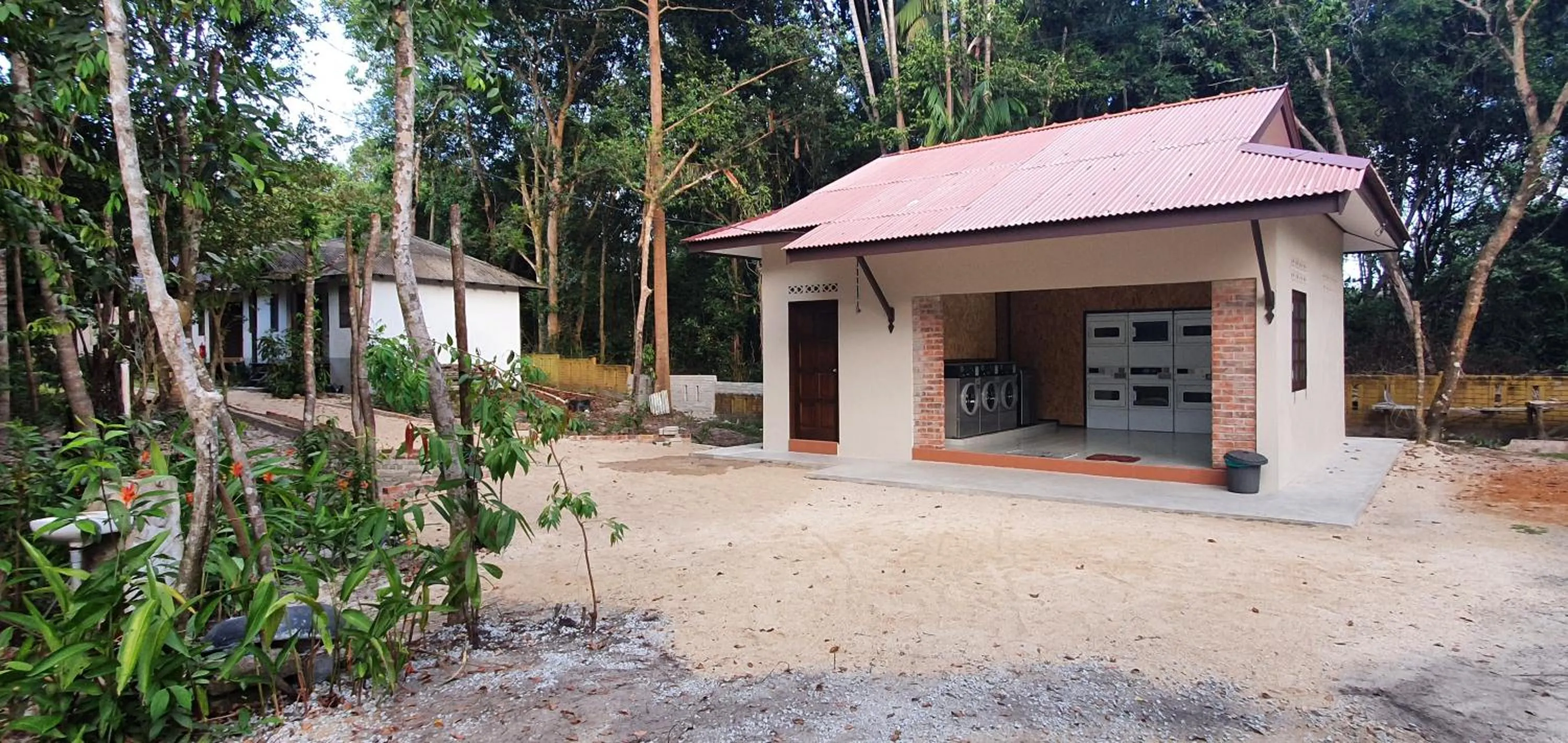 Pandan Laut Beach Resort