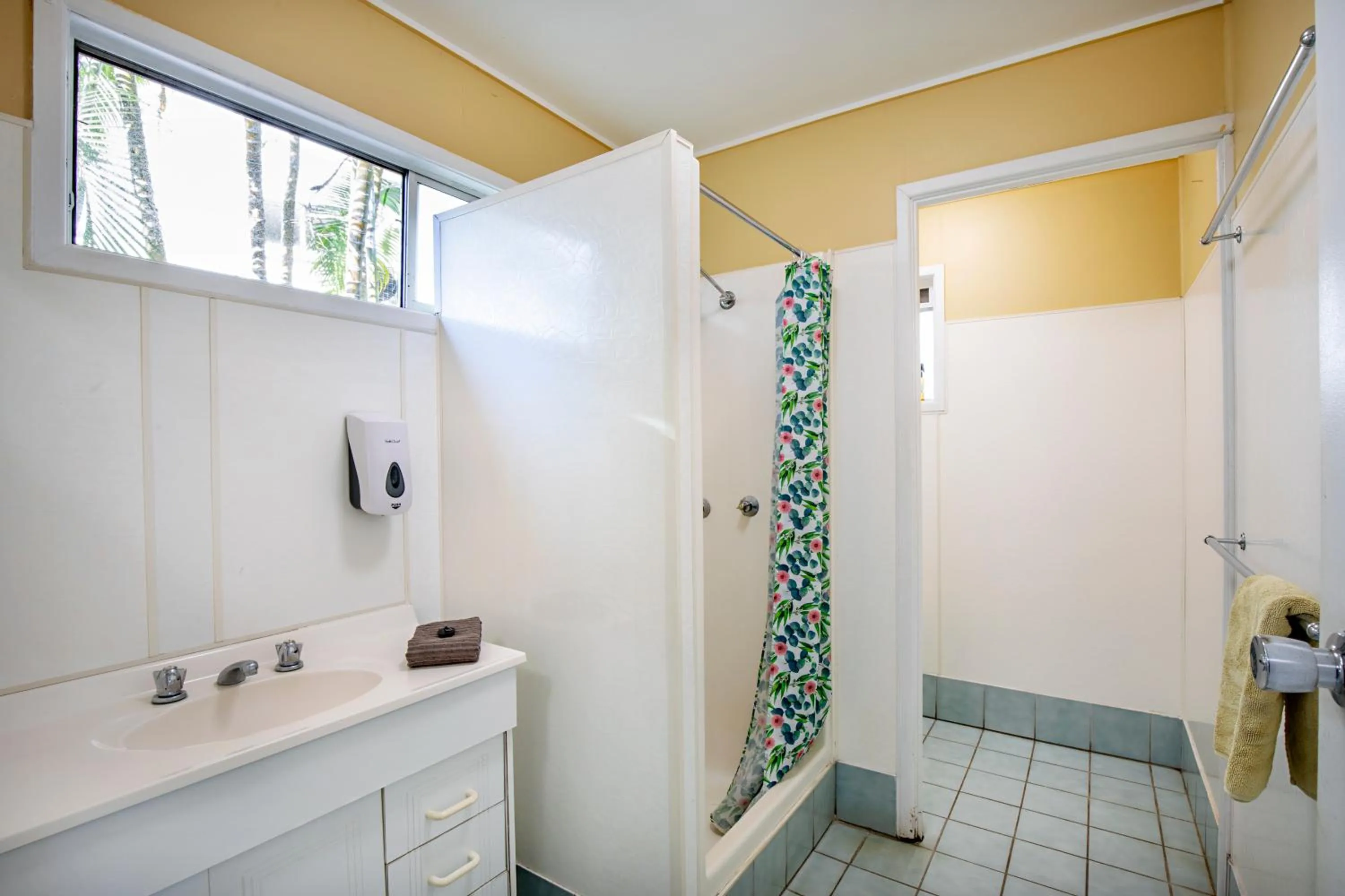 Shower in Bush Village Holiday Cabins