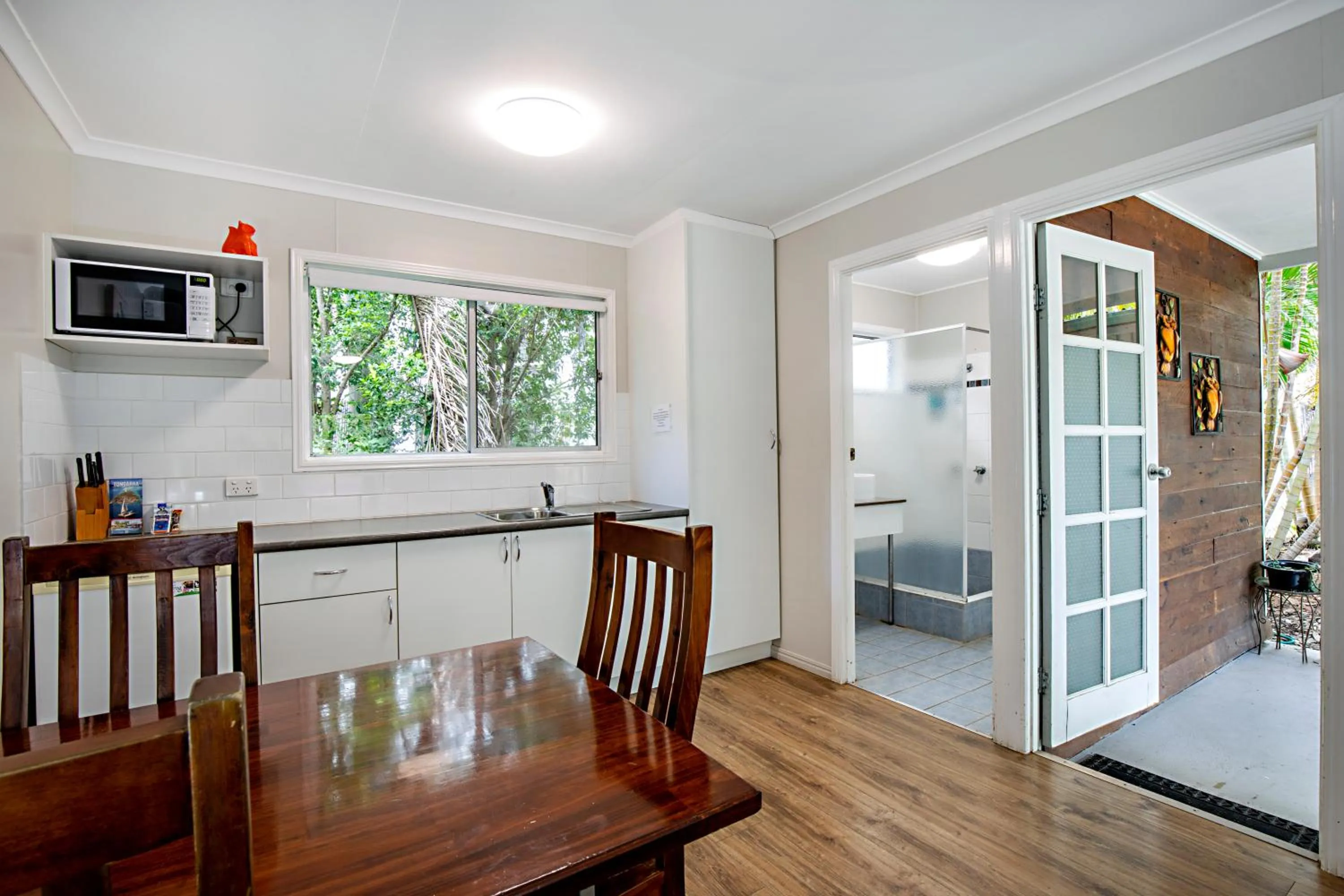 Kitchen or kitchenette in Bush Village Holiday Cabins