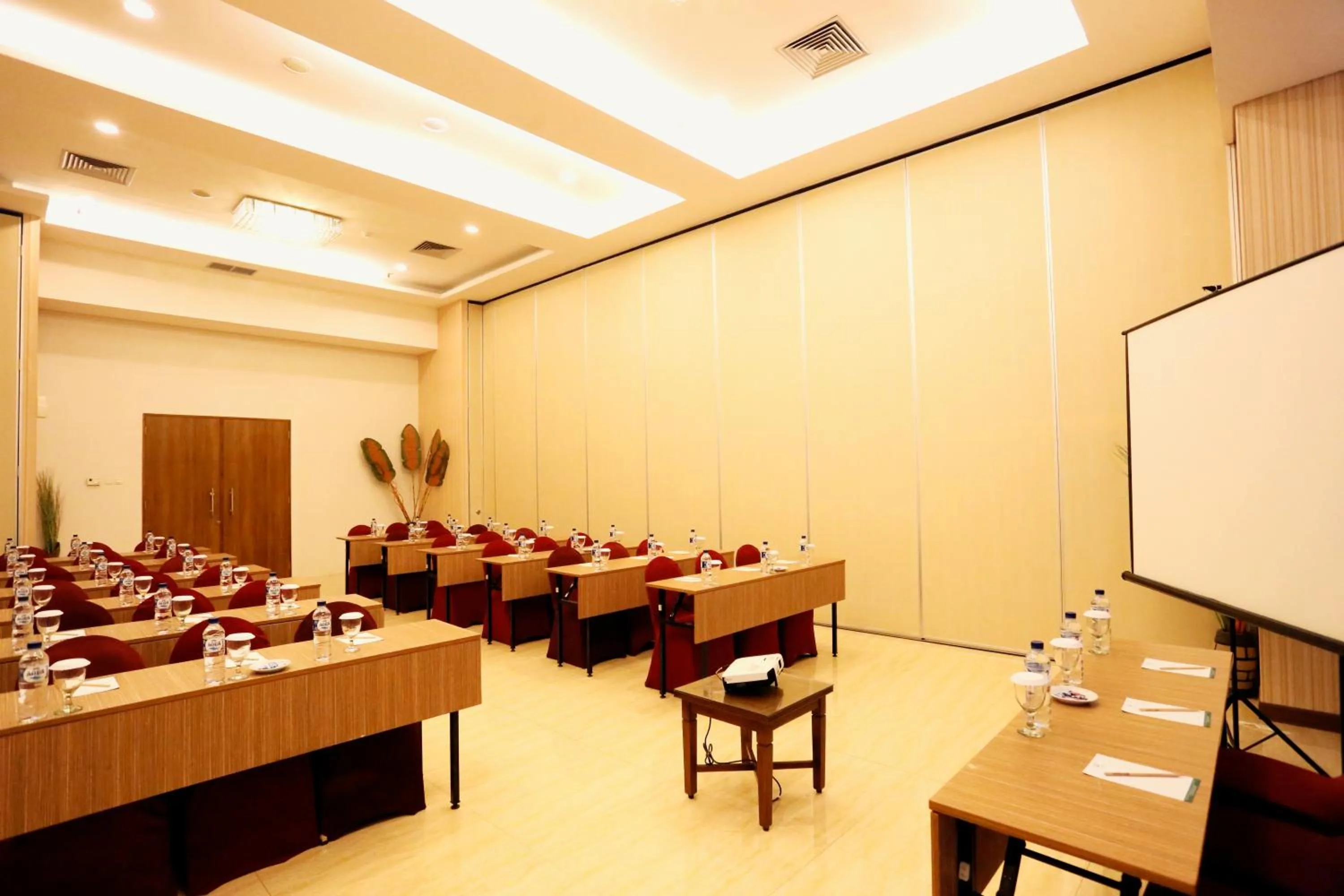 Banquet/Function facilities in Grand HAP Solo