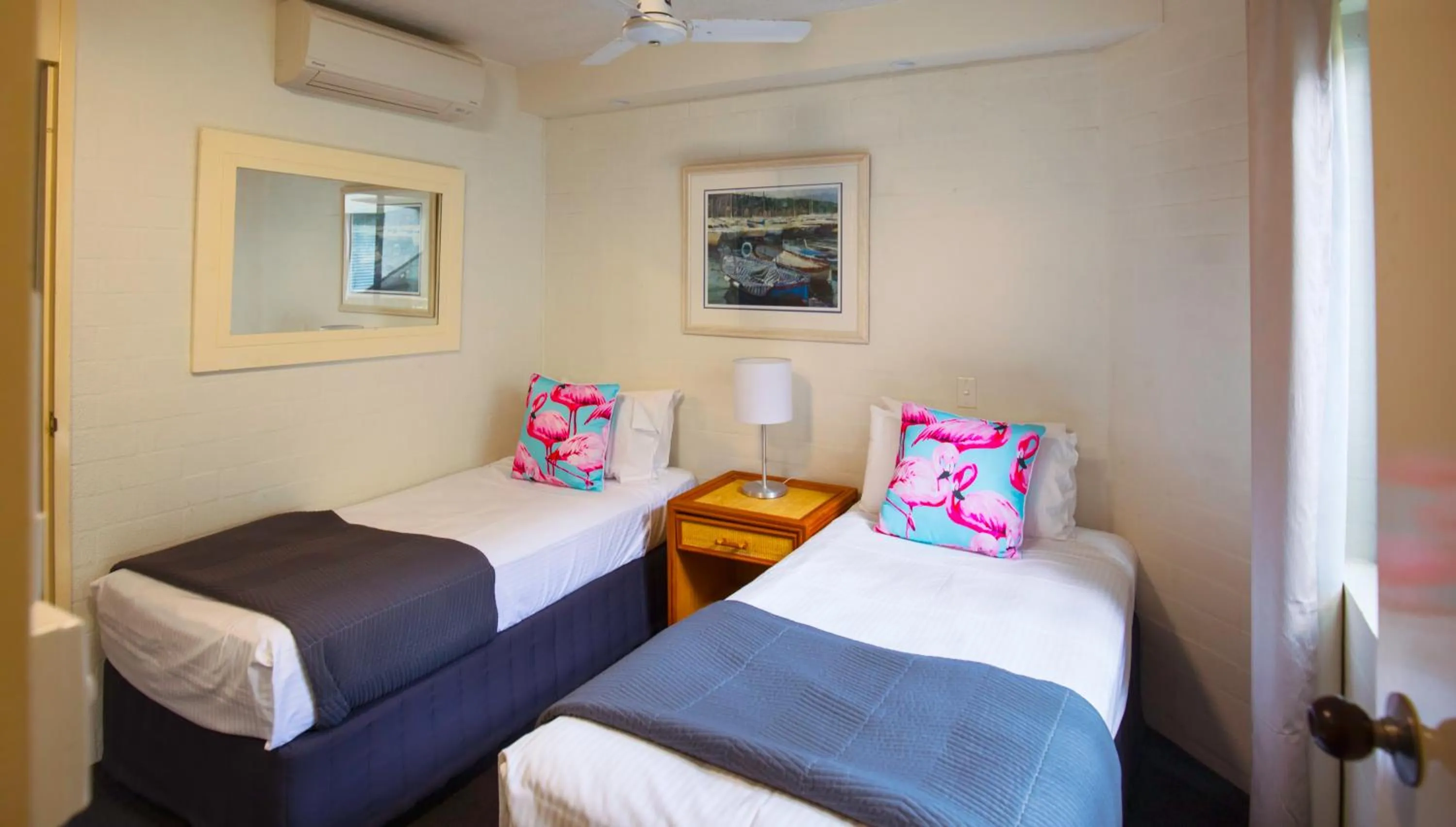 Bedroom, Bed in Ocean Breeze Resort