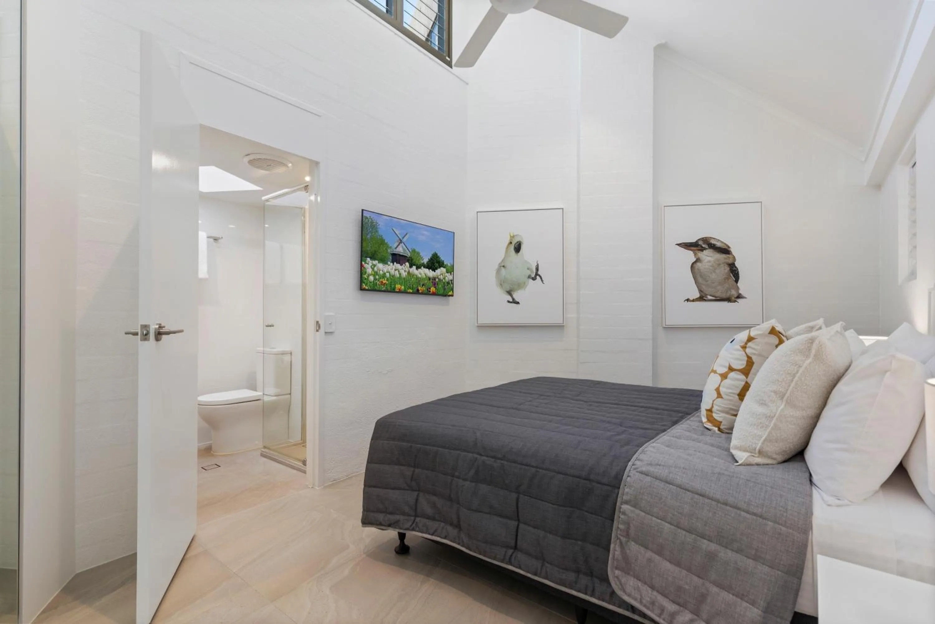 Bedroom, Bed in Ocean Breeze Resort