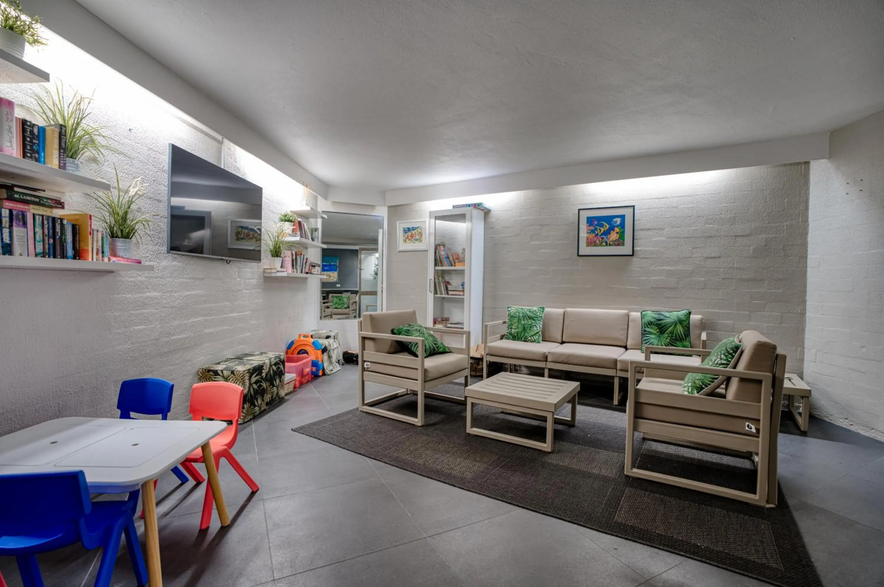 Seating area in Ocean Breeze Resort