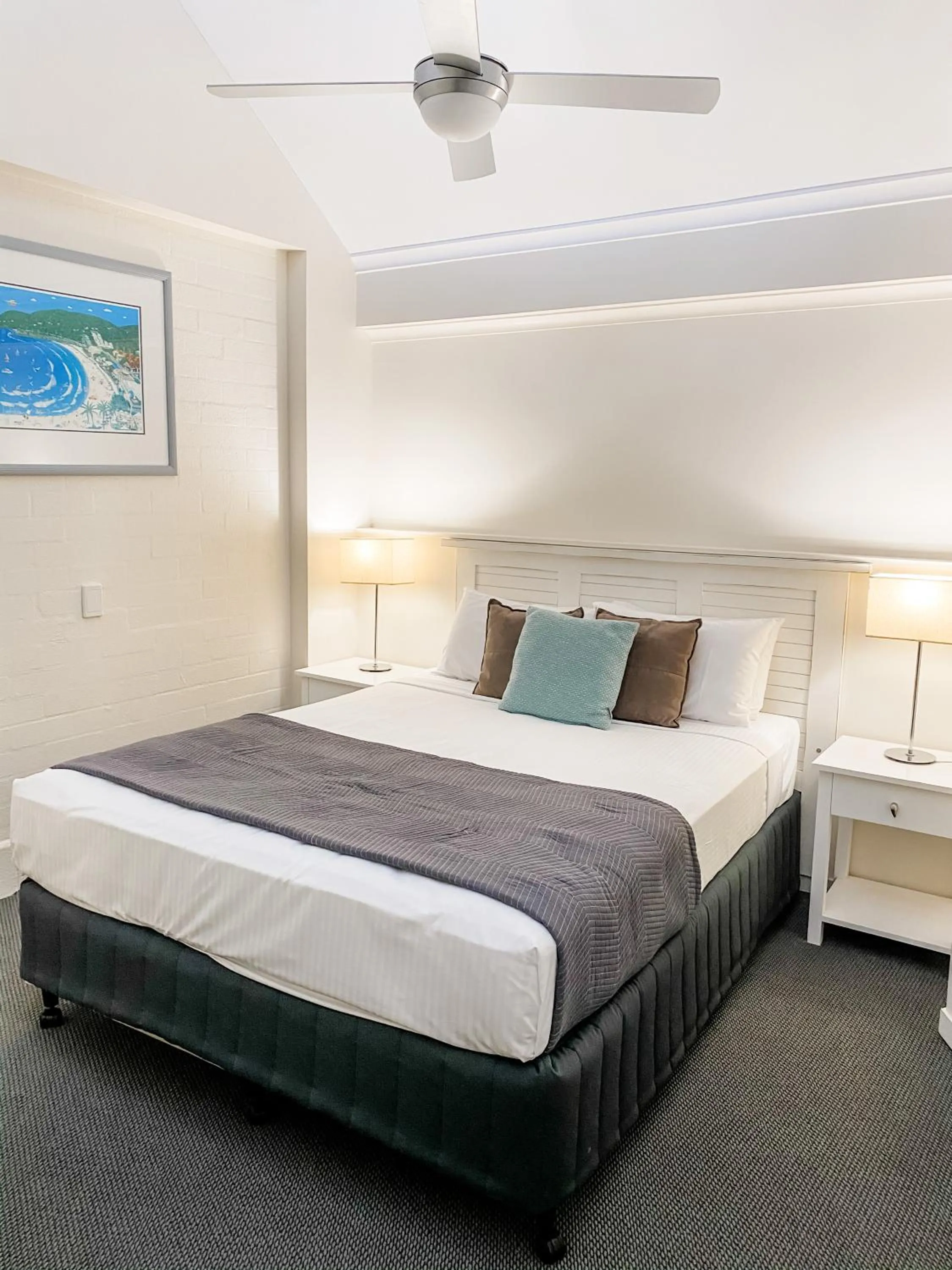 Bedroom, Bed in Ocean Breeze Resort