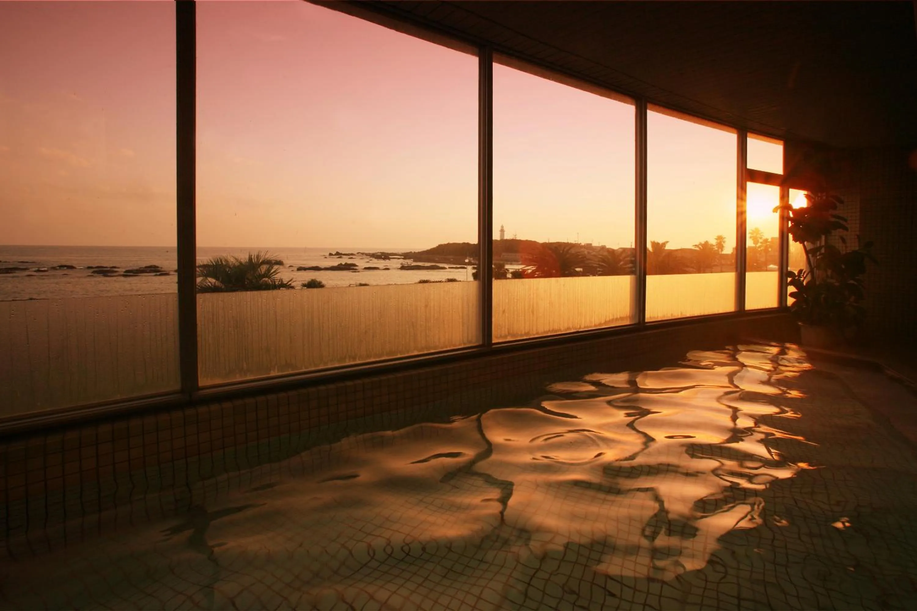 Hot Spring Bath in Shirahama Ocean Resort