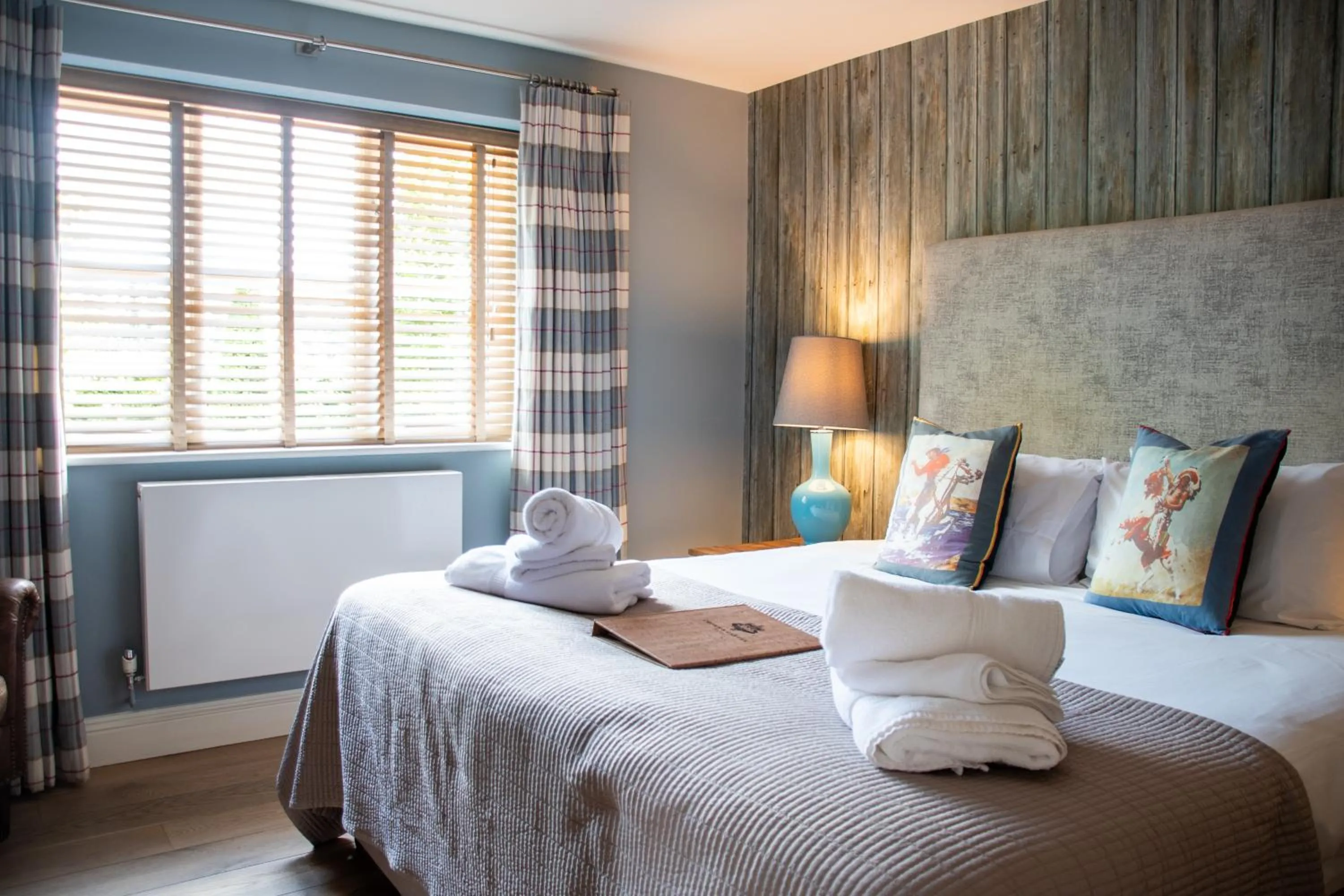 Bed in Crown and Garter