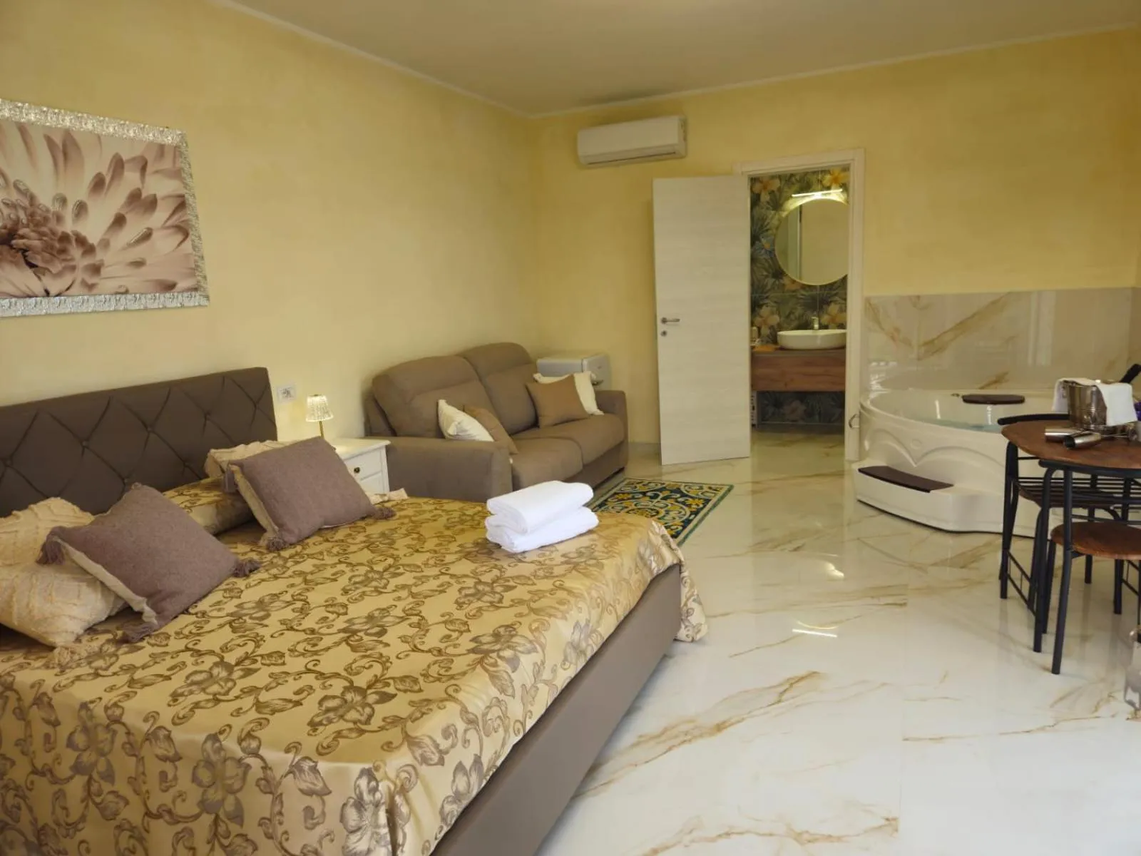 Bed in B&B Giardino Isabella