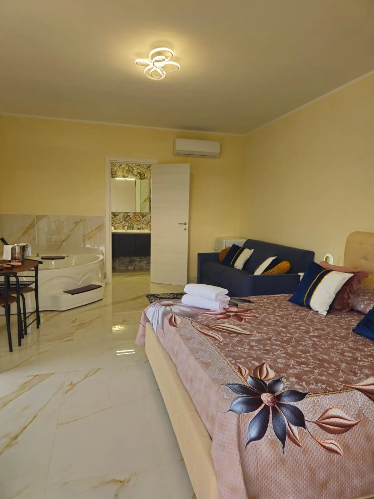 Bed in B&B Giardino Isabella