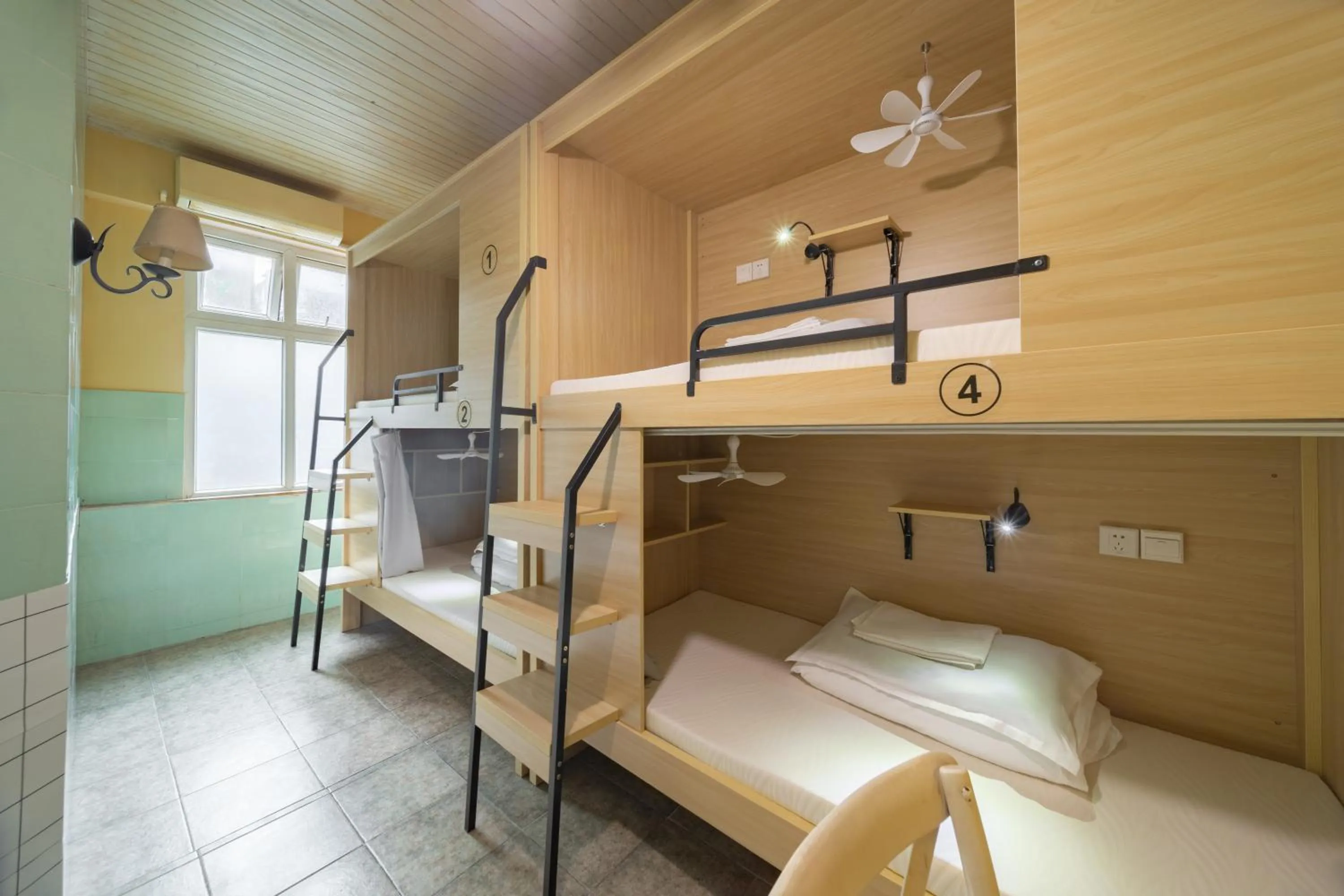 bunk bed, Bed in Nova Traveller's Lodge