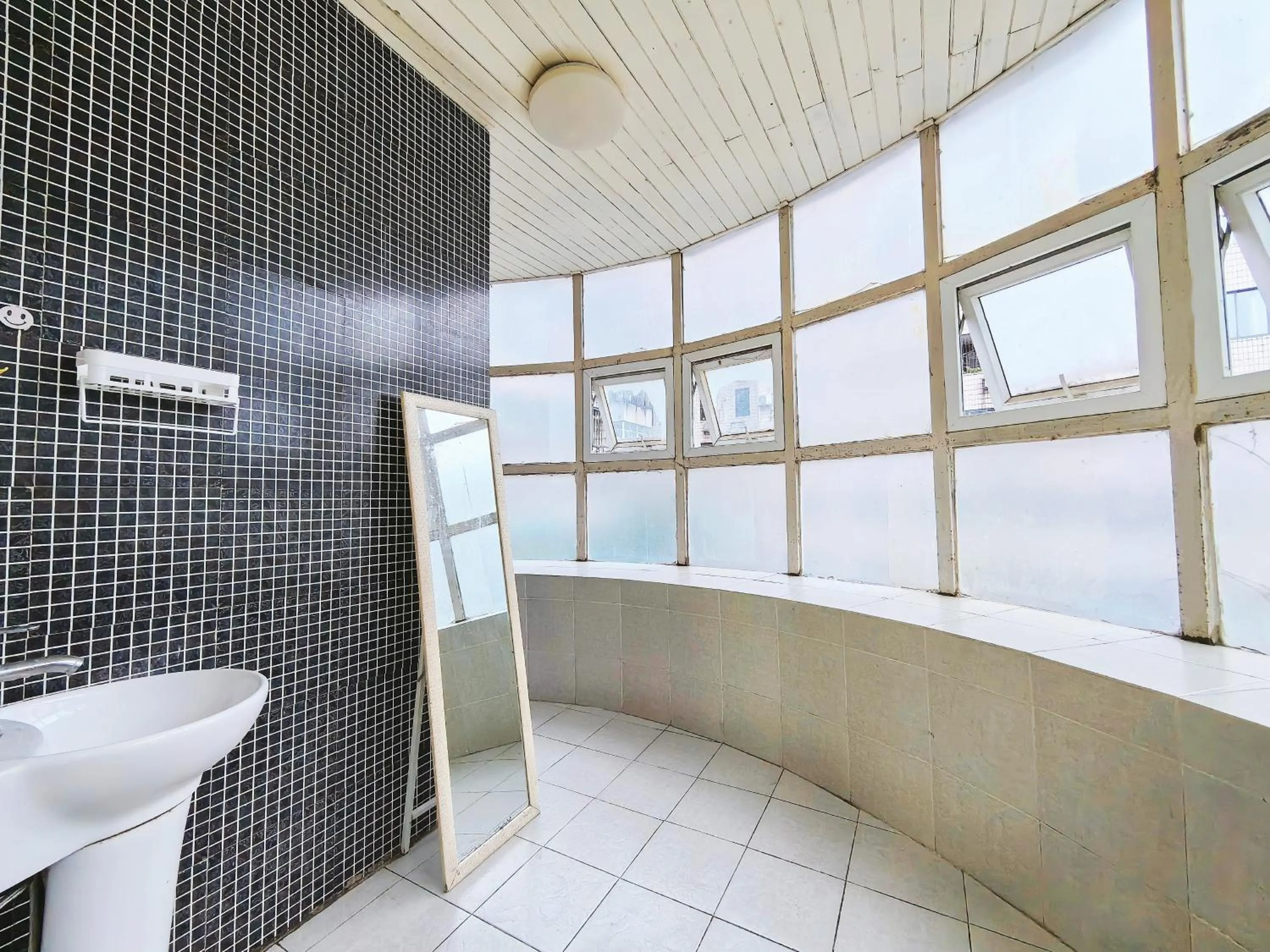 Bathroom in Nova Traveller's Lodge