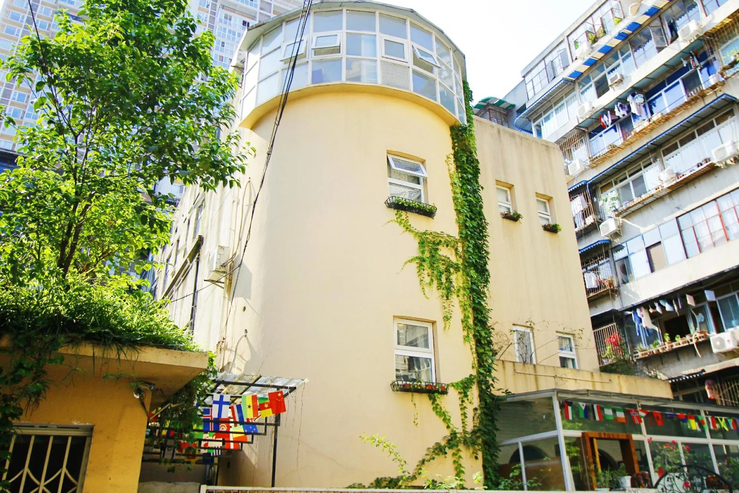 Property building in Nova Traveller's Lodge