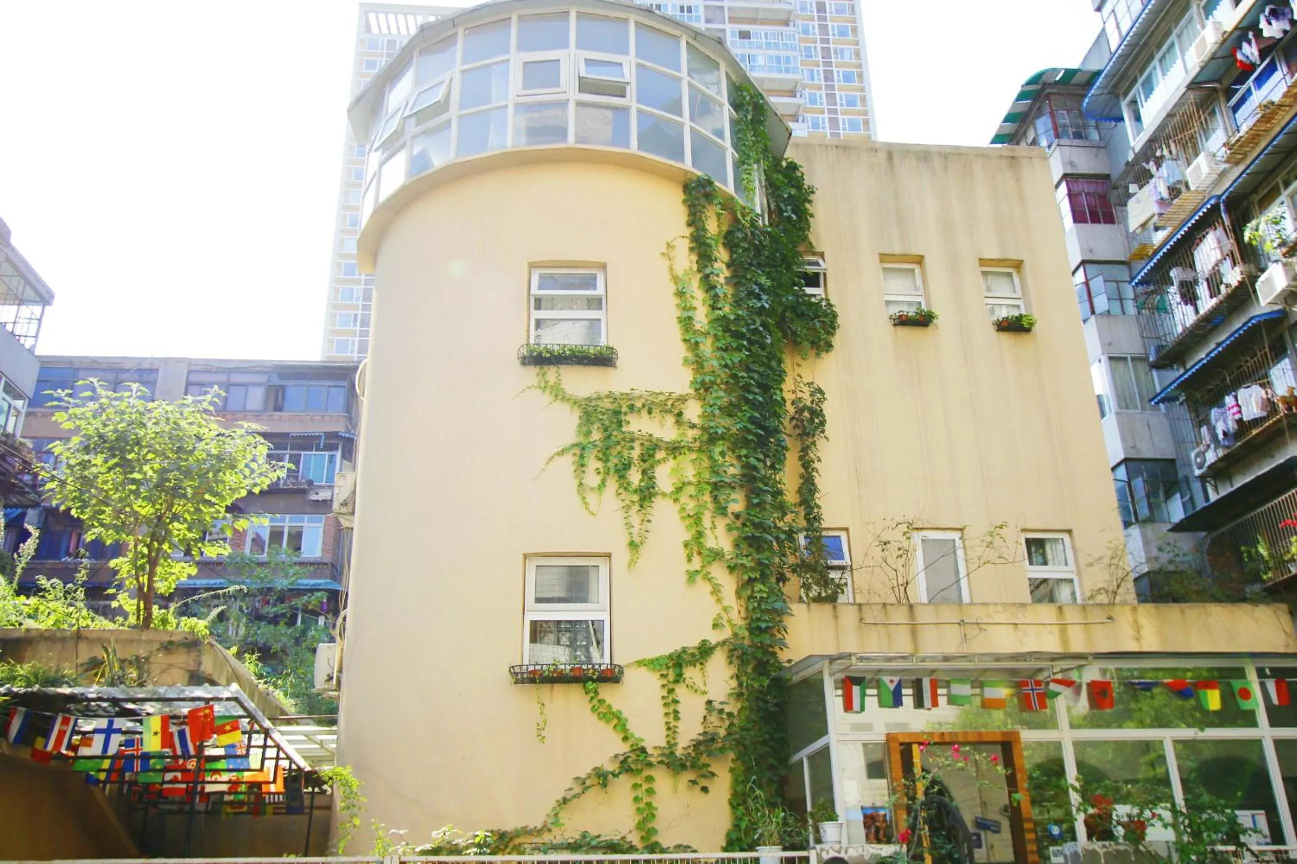 Property building in Nova Traveller's Lodge