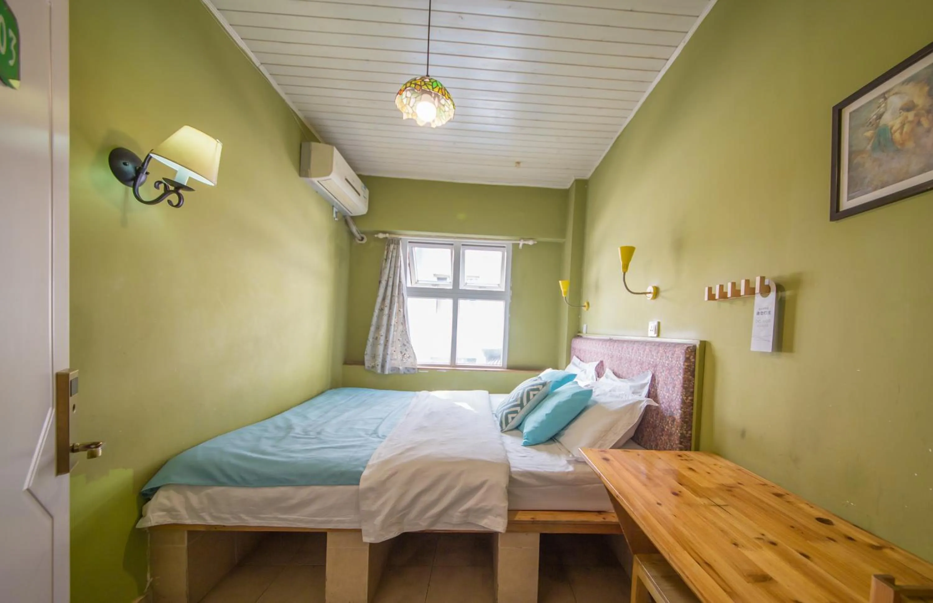 Bedroom, Bed in Nova Traveller's Lodge