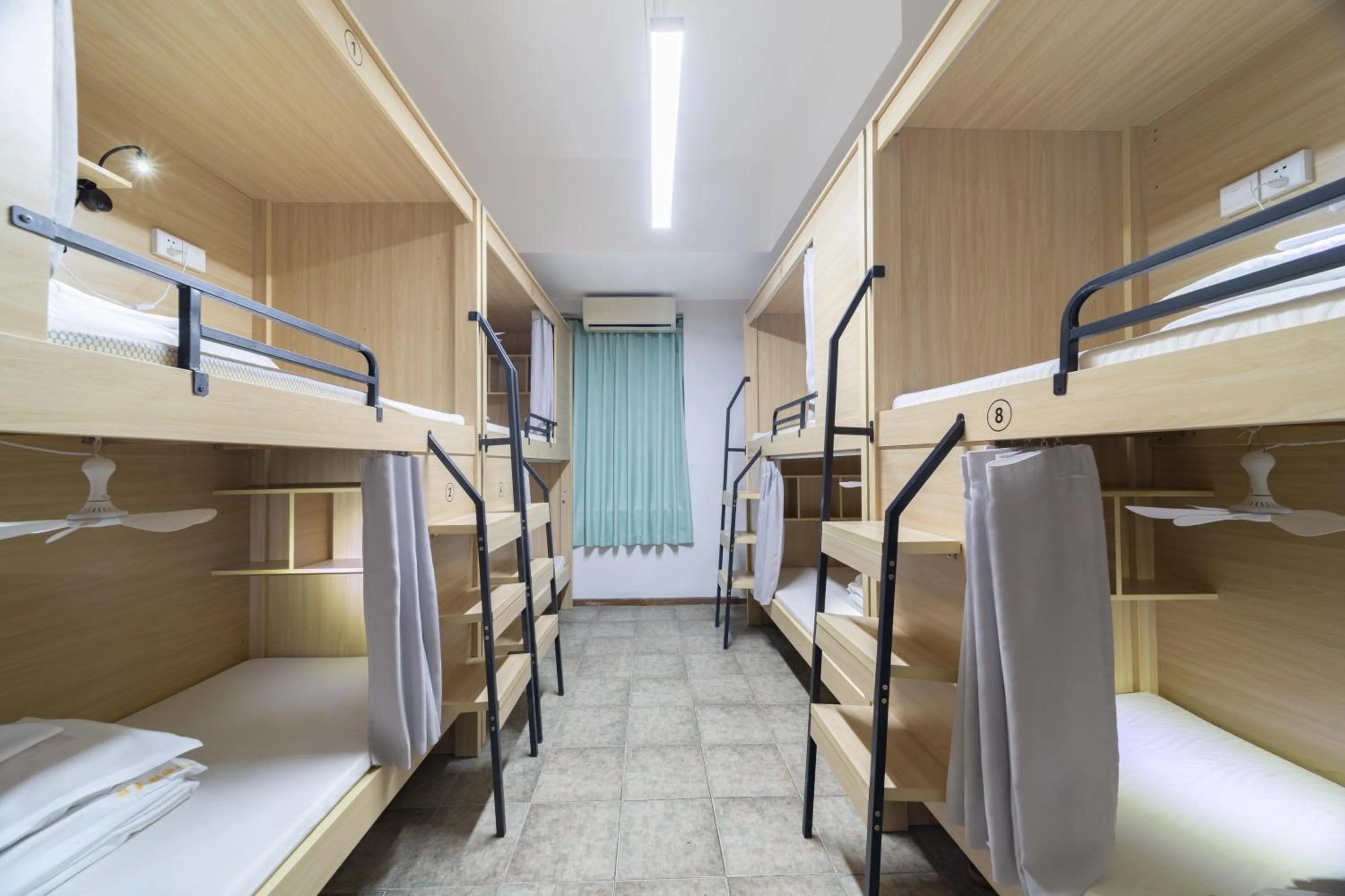 Bedroom, Bed in Nova Traveller's Lodge