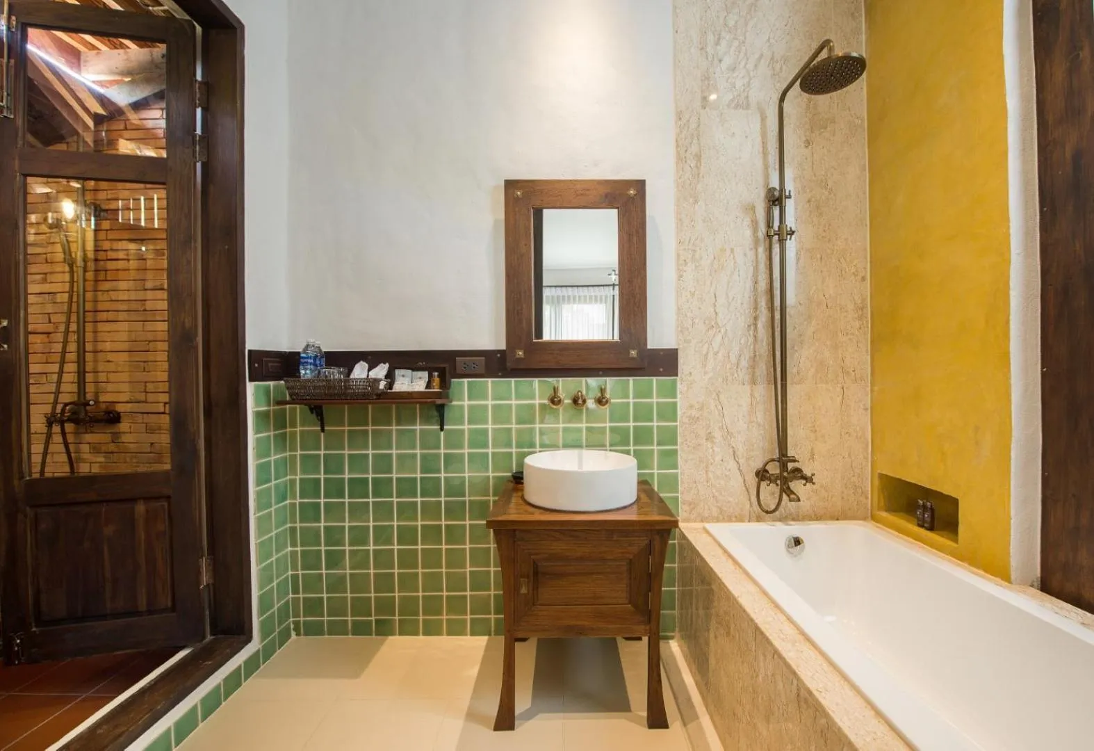 Shower in Shinnabhura Historic Boutique Hotel