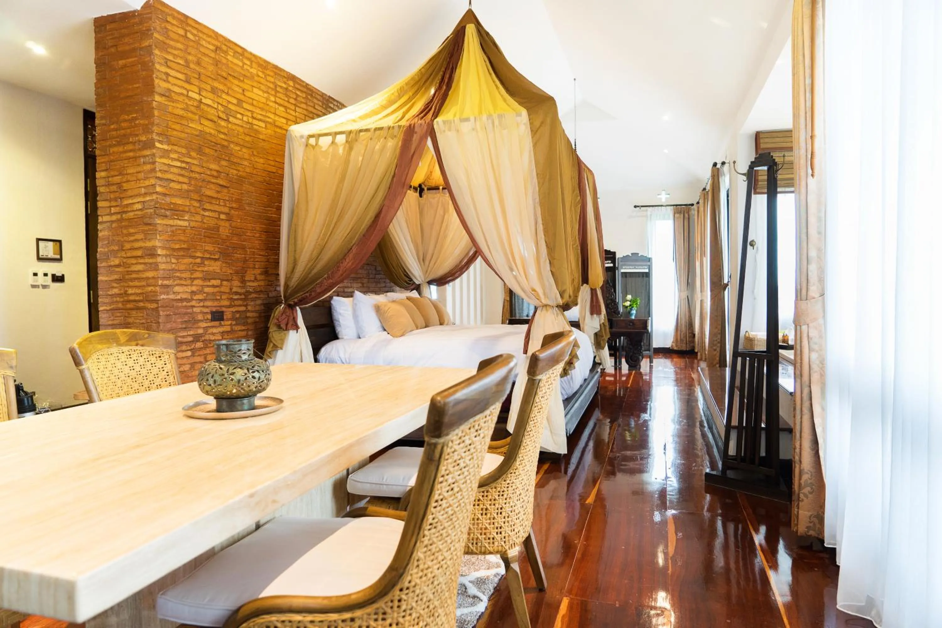 Photo of the whole room, Bed in Shinnabhura Historic Boutique Hotel