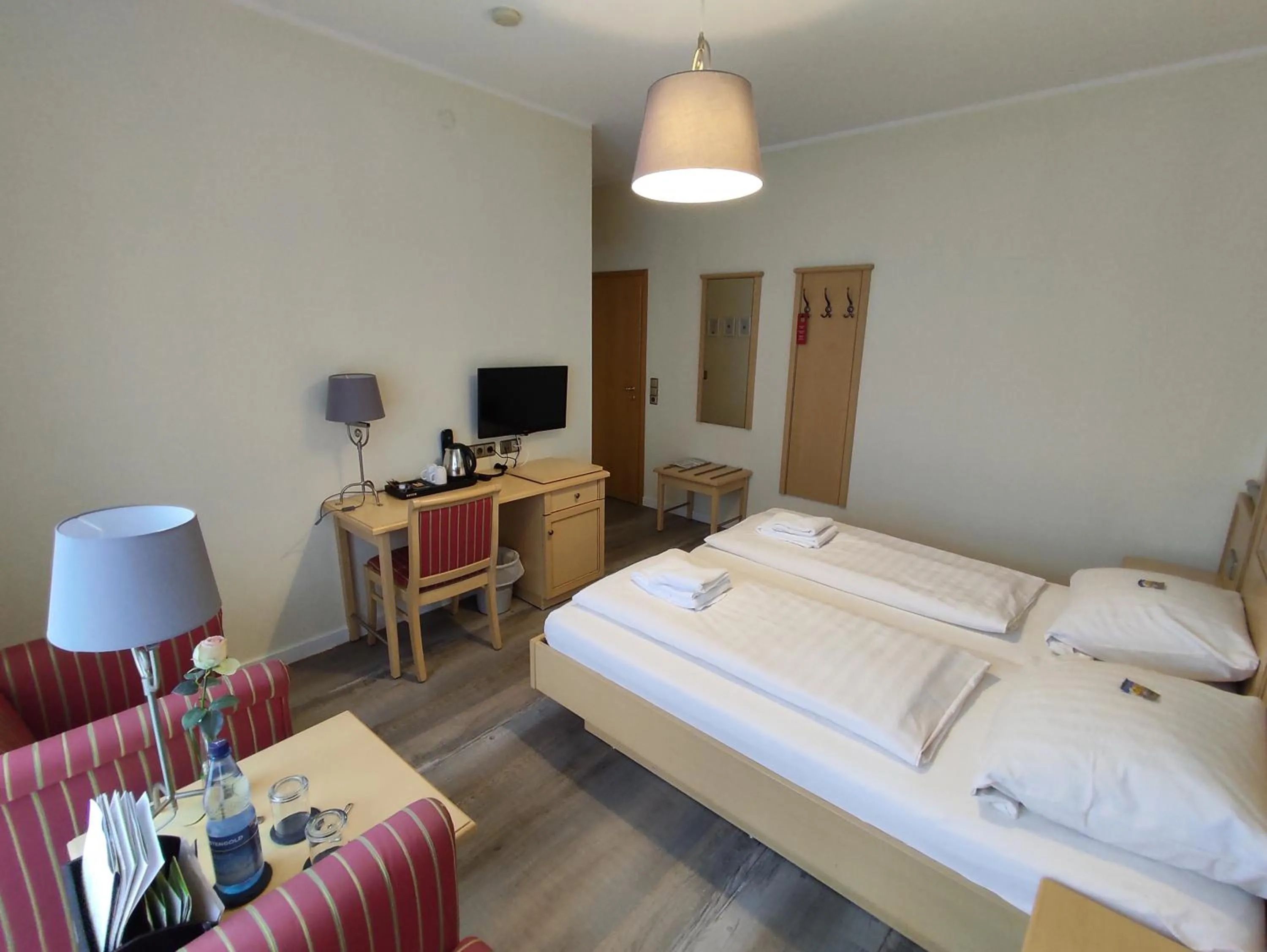 Photo of the whole room, Bed in Hotel Zum Märchenwald