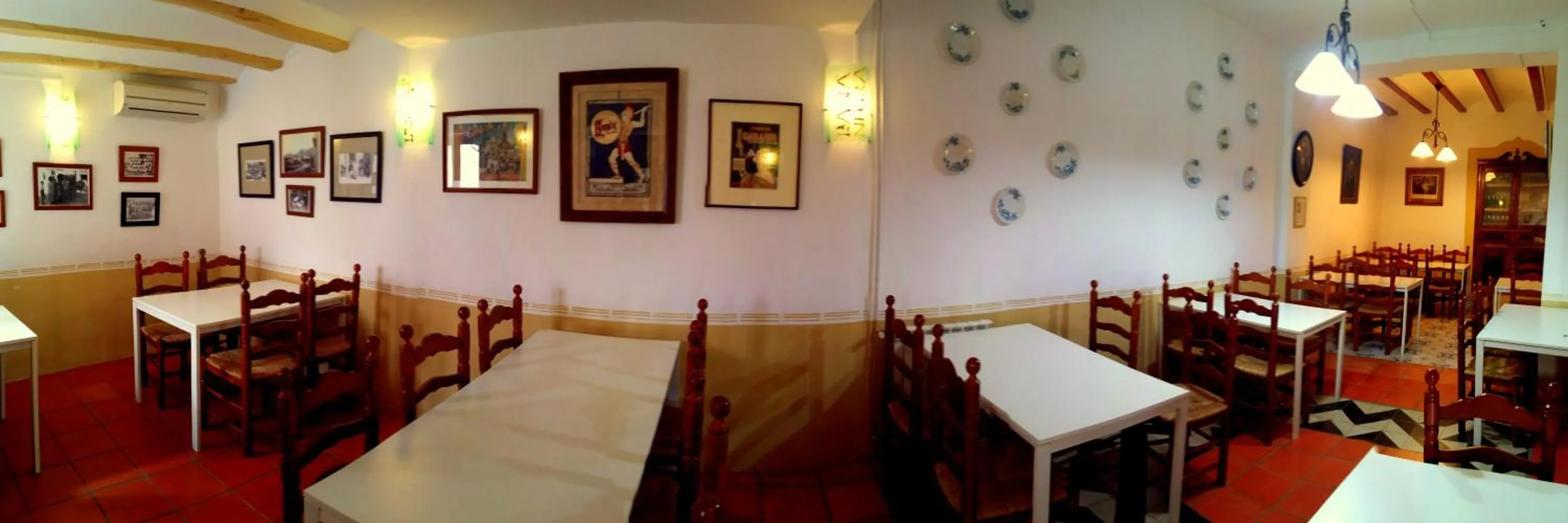 Restaurant/places to eat in Ca Les Senyoretes