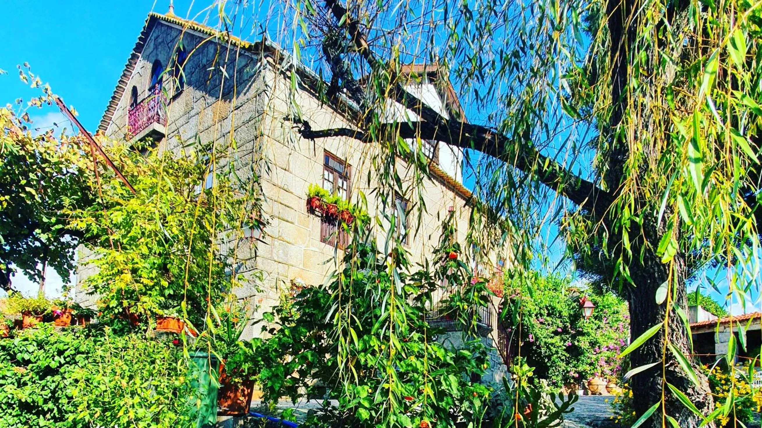 Property building in Casa do Fundo - Sustainable & Ecotourism