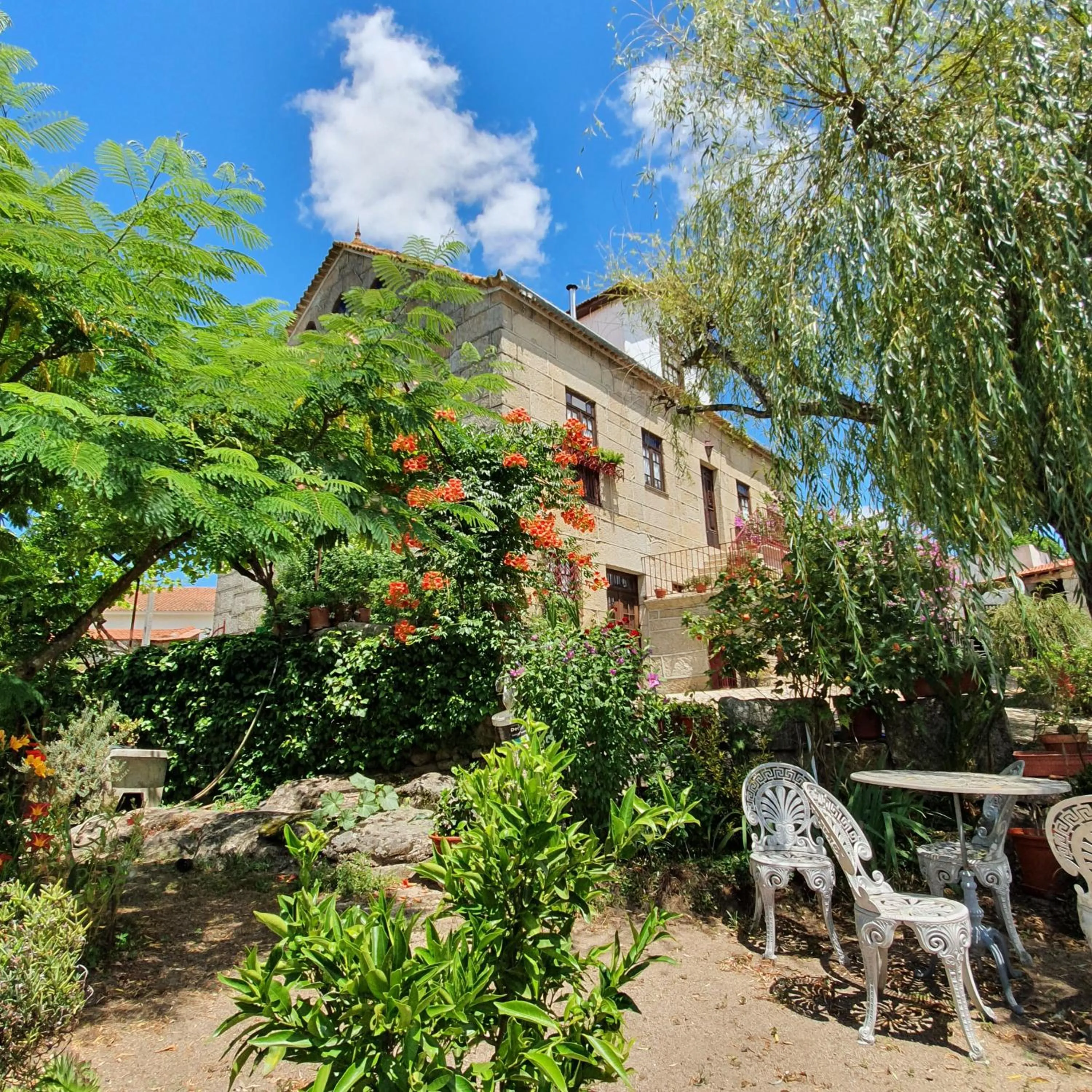 Property building in Casa do Fundo - Sustainable & Ecotourism