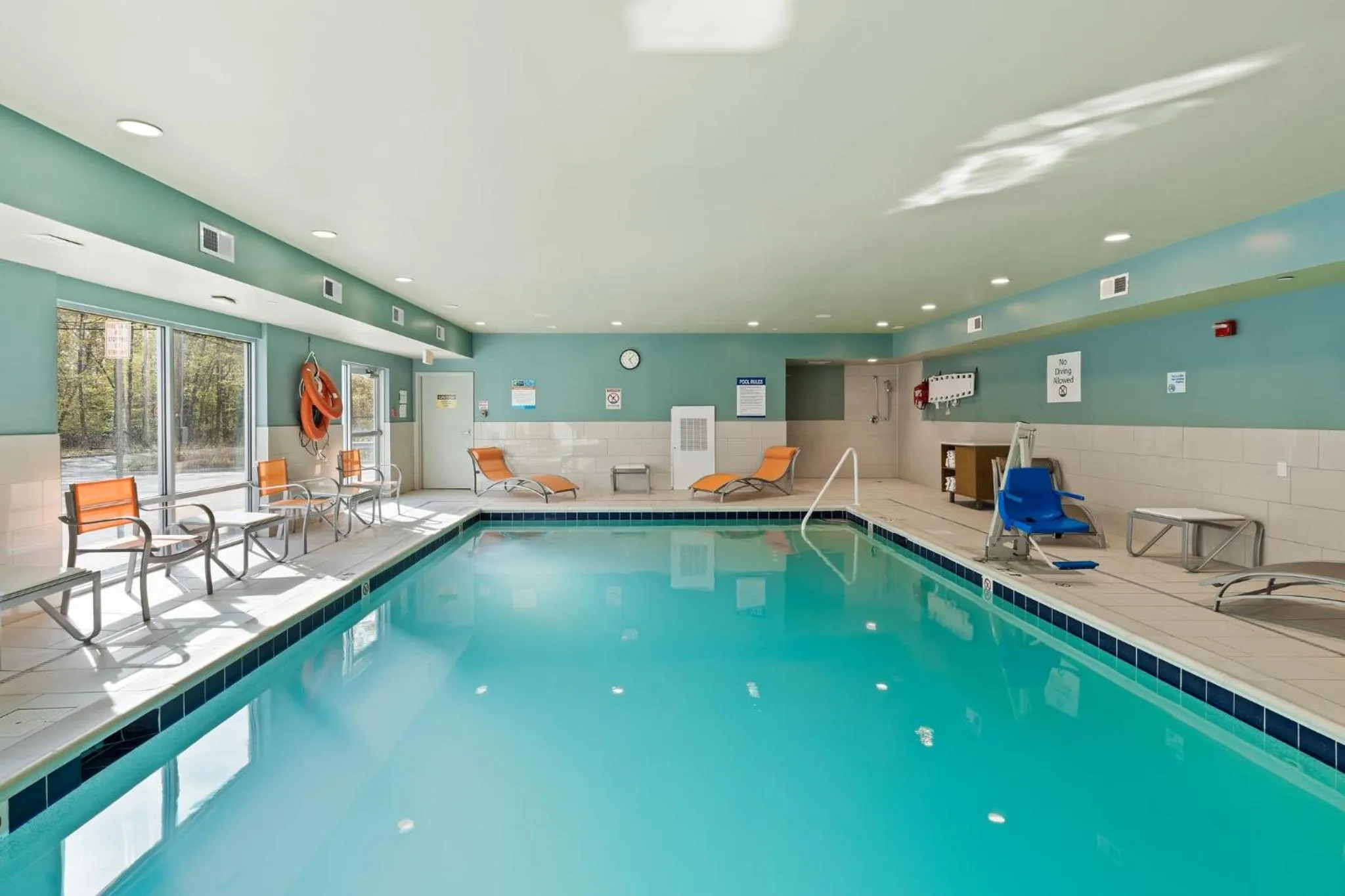 Swimming pool in Holiday Inn Express & Suites - North Brunswick by IHG