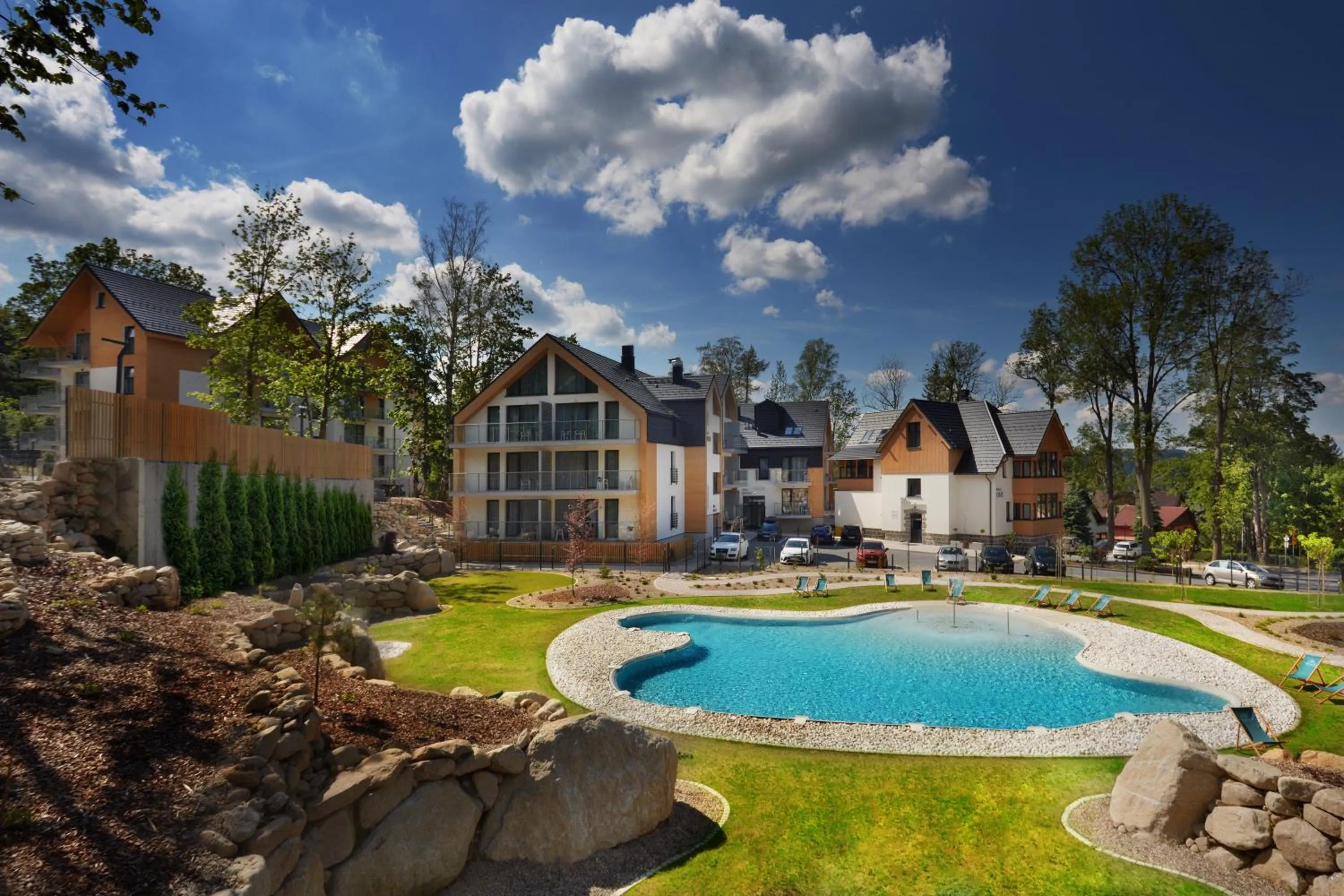 Swimming pool in Green Mountain 5* Hotel