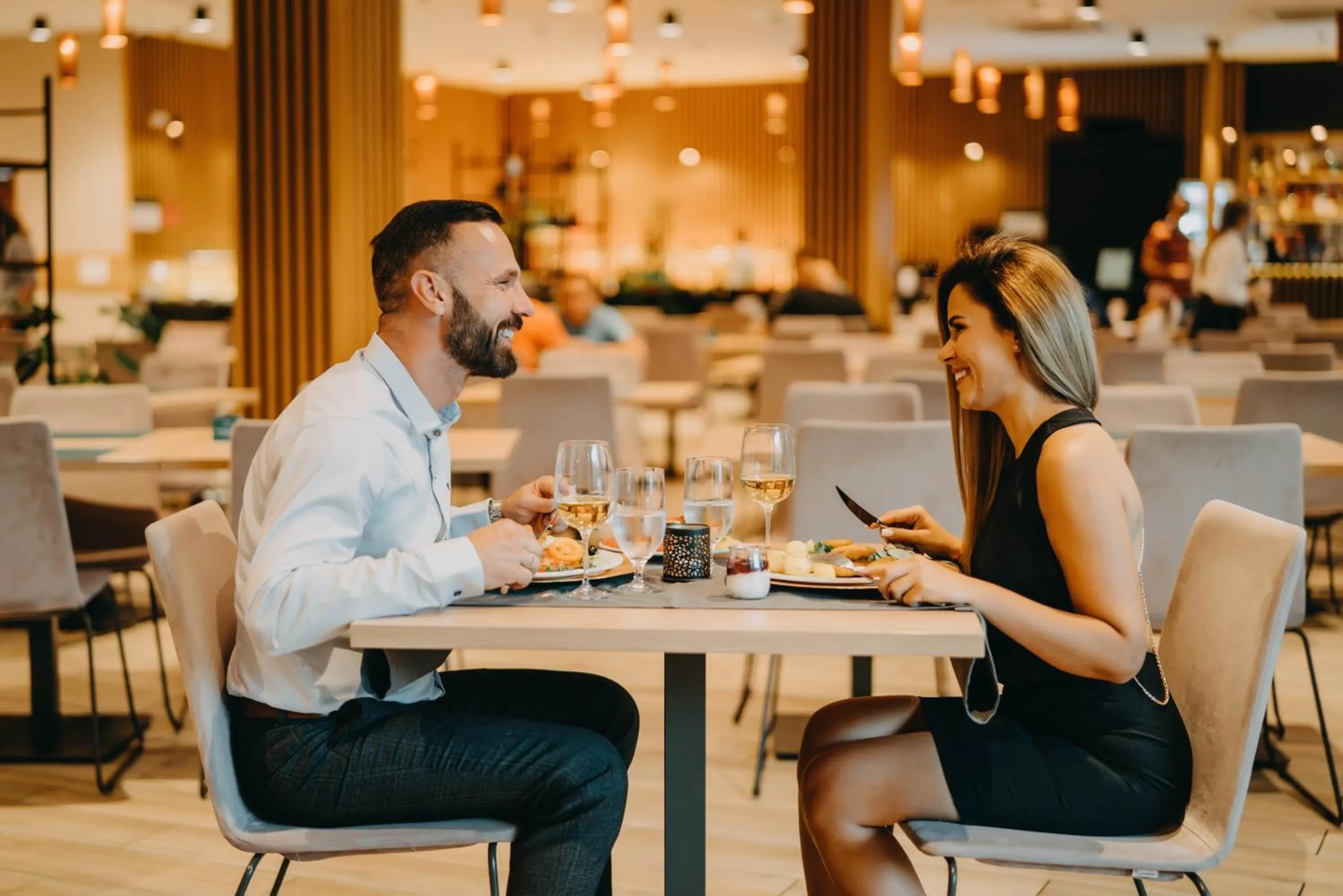 Restaurant/places to eat in Green Mountain 5* Hotel