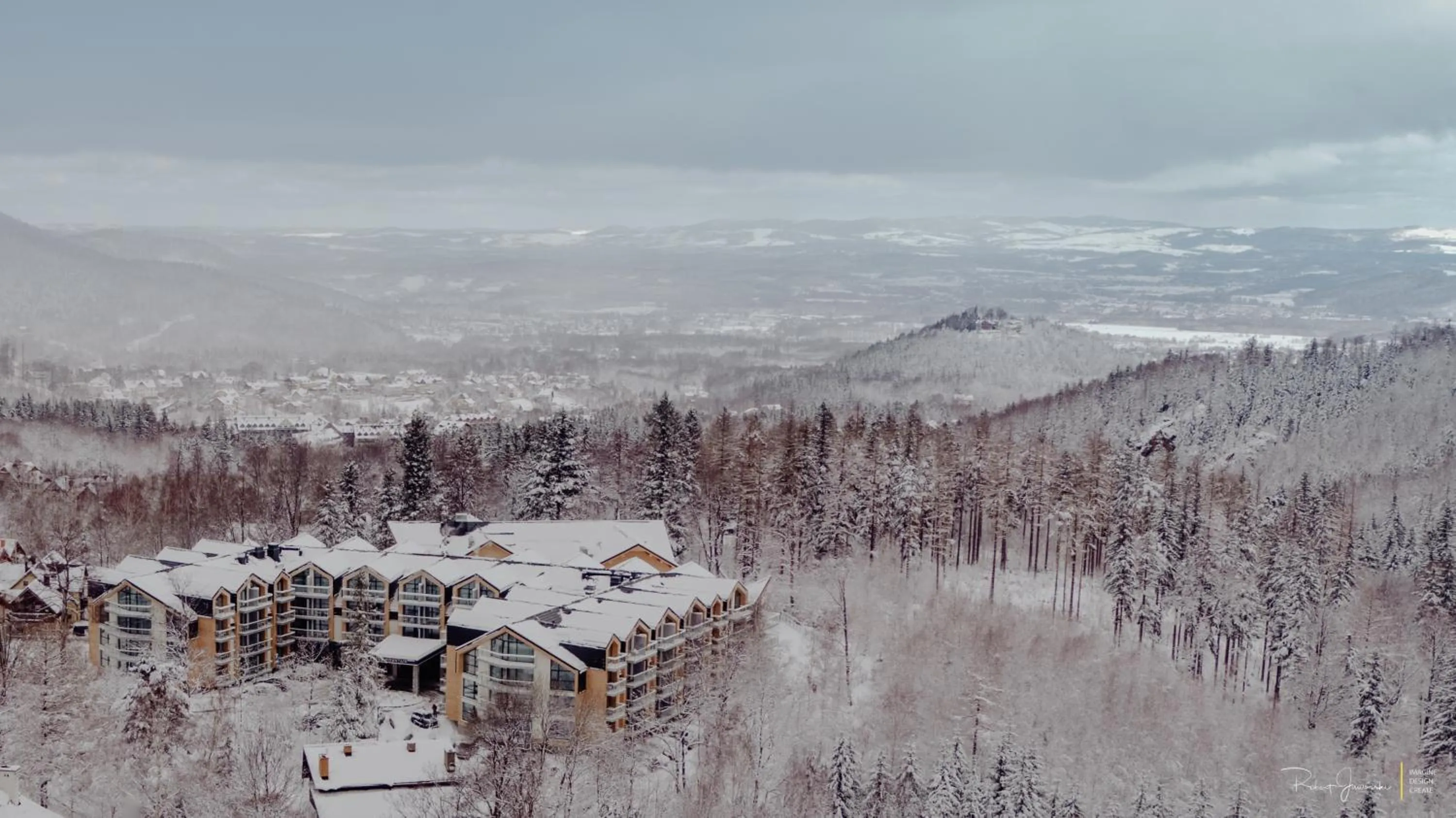 Property building in Green Mountain 5* Hotel