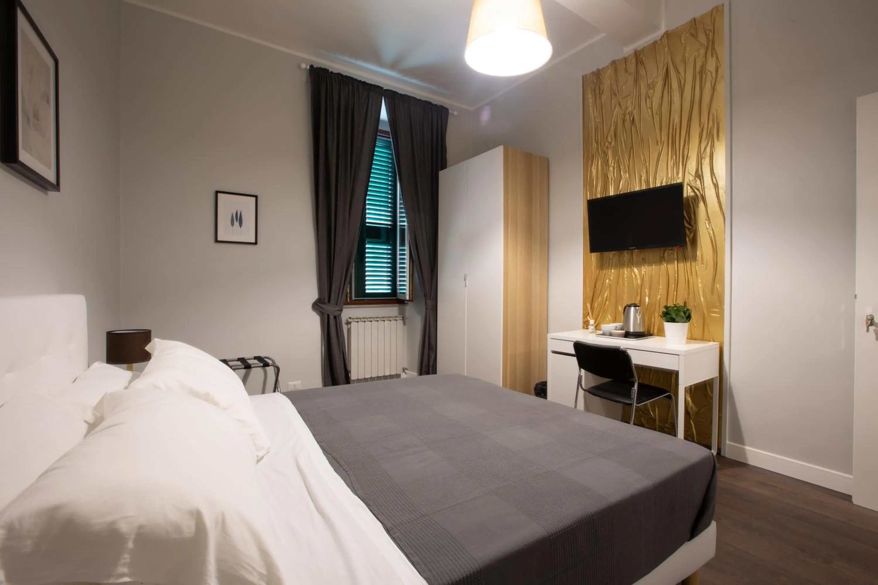 Bed in maribea rome center