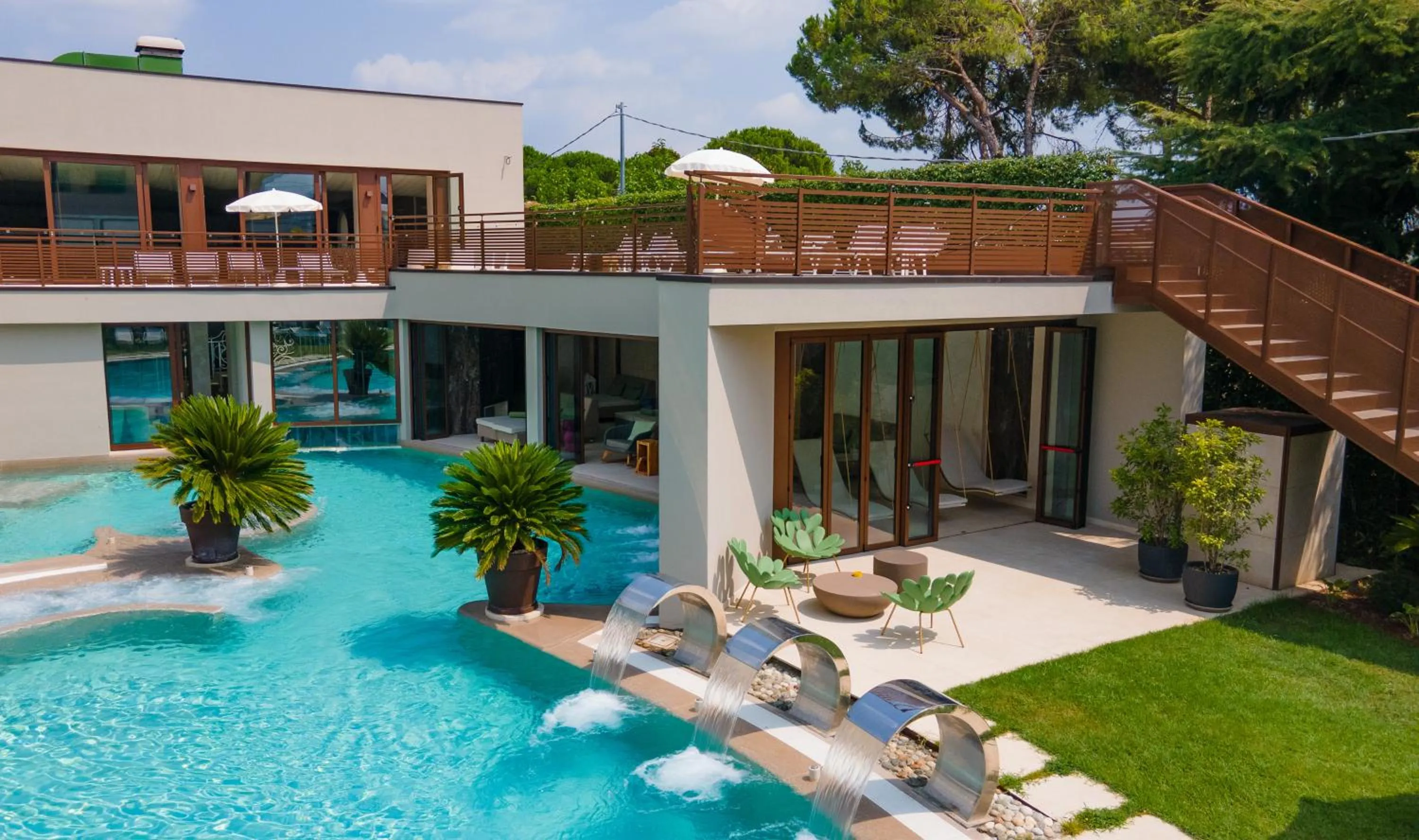 Swimming pool in Hotel Quisisana Terme
