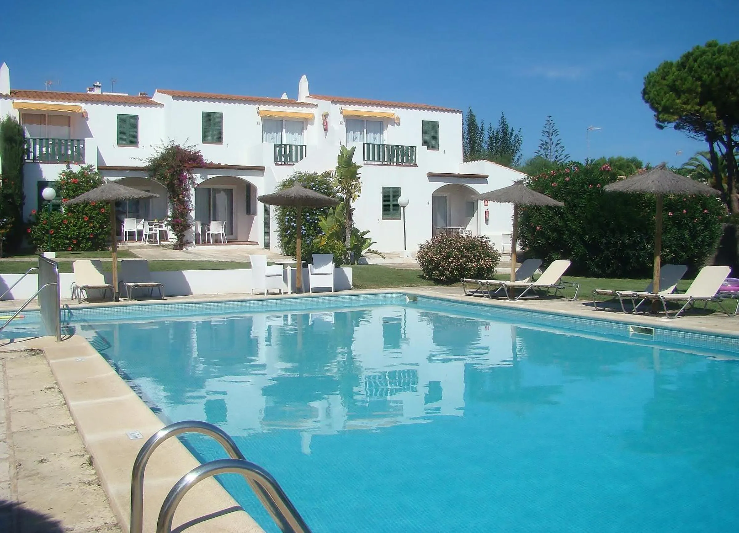 Property building in Nure Mar y Mar