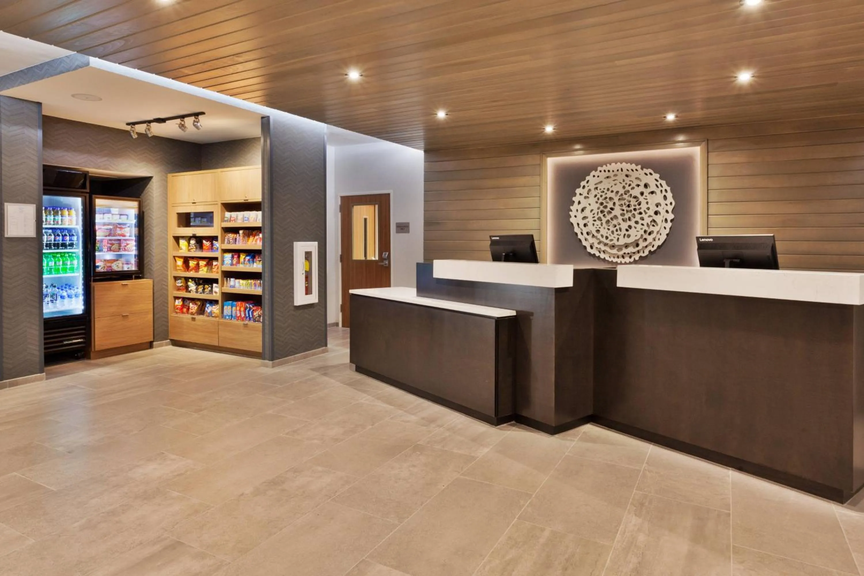 Lobby or reception in Fairfield Inn & Suites by Marriott Birmingham Colonnade